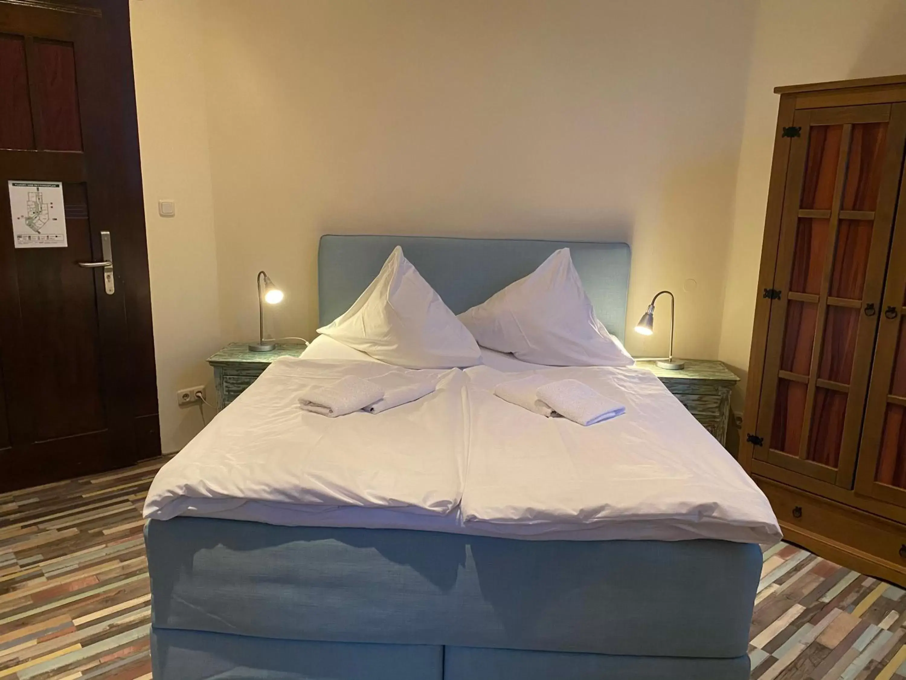 Avalon Bed & Breakfast Themen/- Nichtraucherhotel Avalon Bed & Breakfast Themen/- Nichtraucherhotel