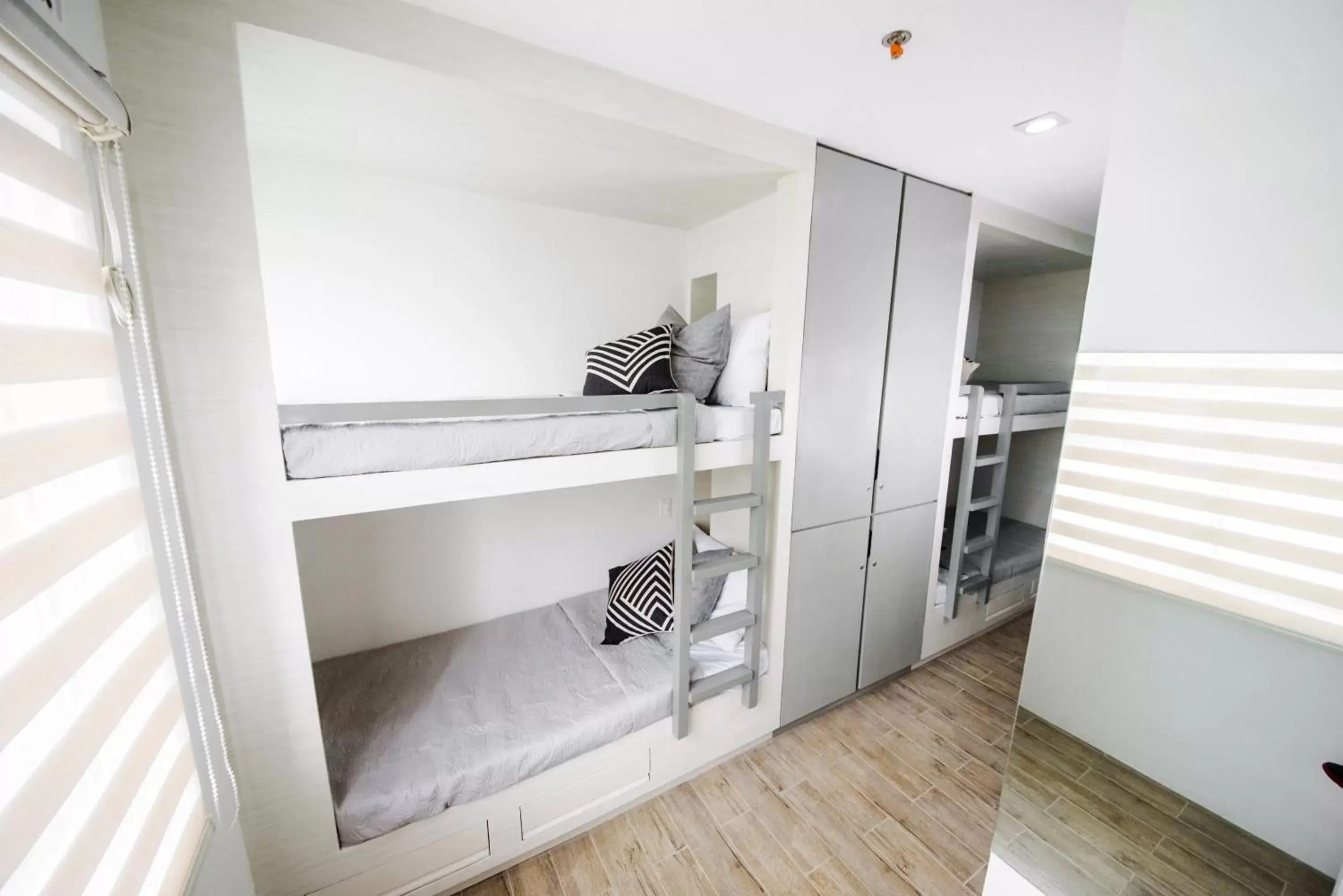 Bed in 4-Bed Female Dormitory Room in 1075 Dormitel Bed in 4-Bed Female Dormitory Room in 1075 Dormitel