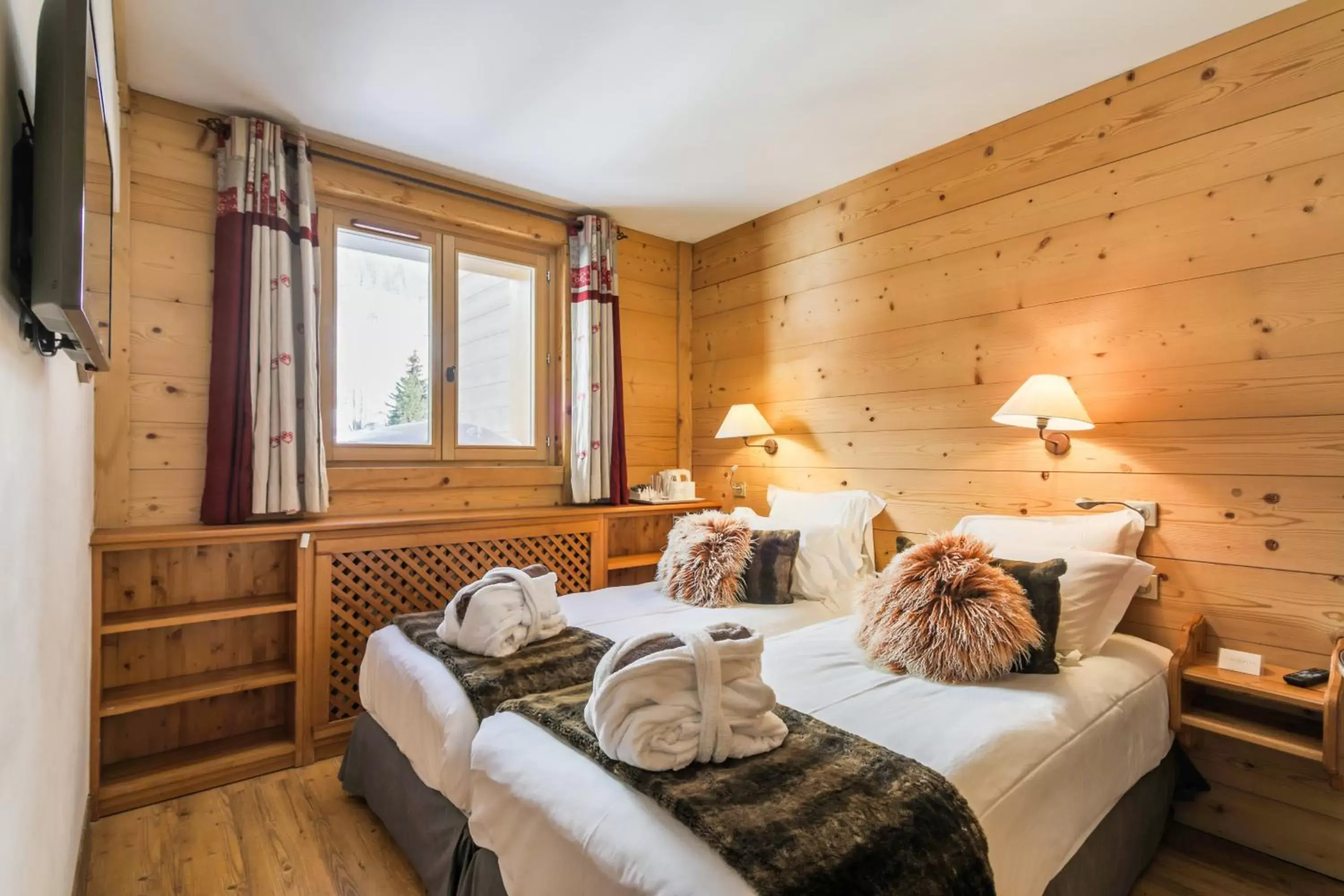 Superior Double or Twin Room in Hôtel Le Samovar Superior Double or Twin Room in Hôtel Le Samovar