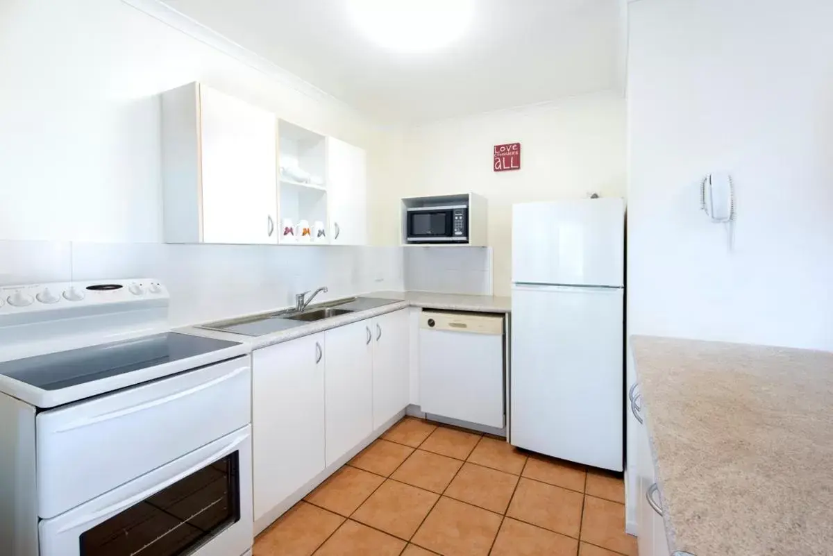 One-Bedroom Apartment with River View in Cayman Quays One-Bedroom Apartment with River View in Cayman Quays