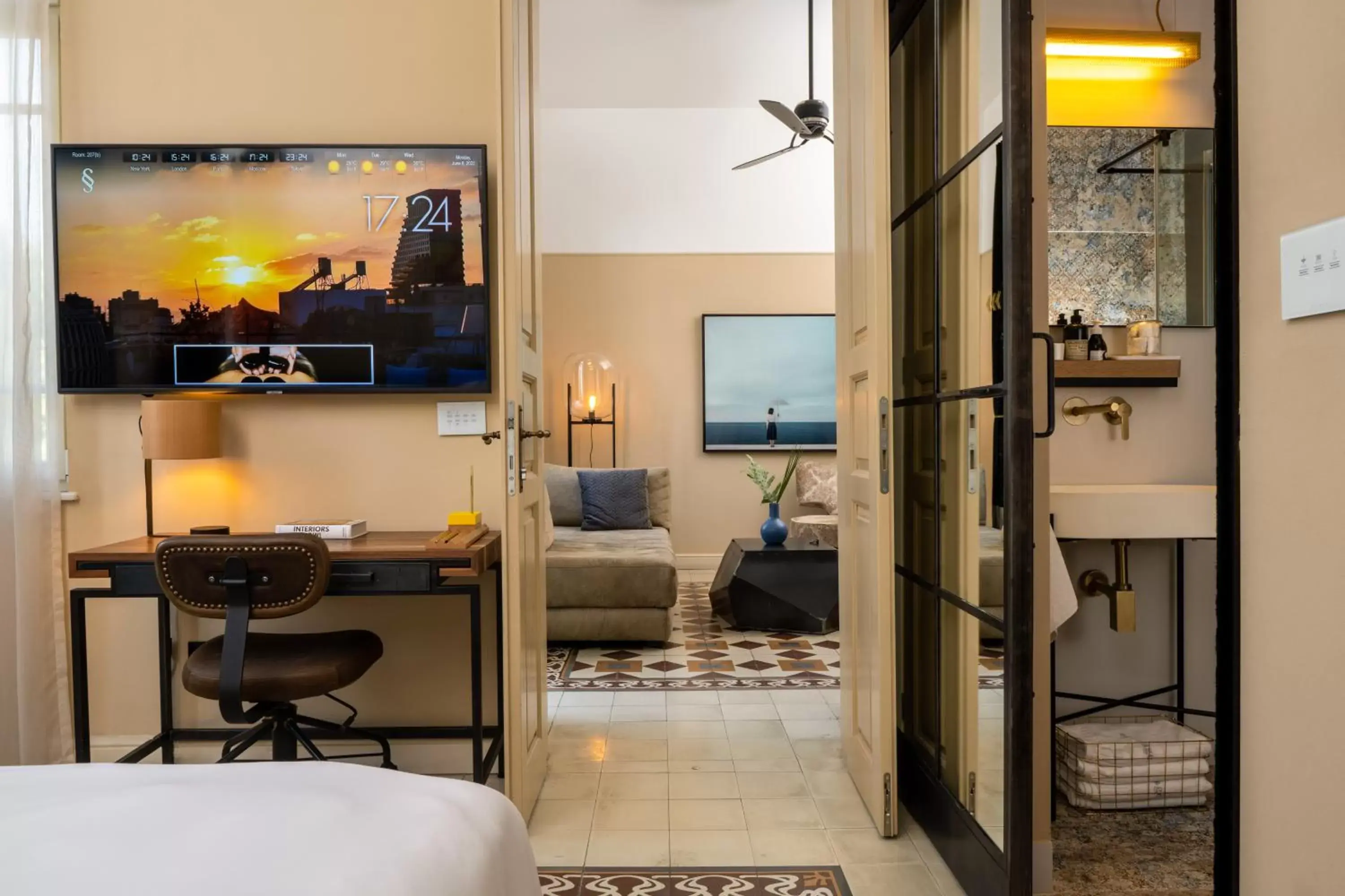 Executive One Bedroom Suite with Balcony in Assemblage Boutique Executive One Bedroom Suite with Balcony in Assemblage Boutique