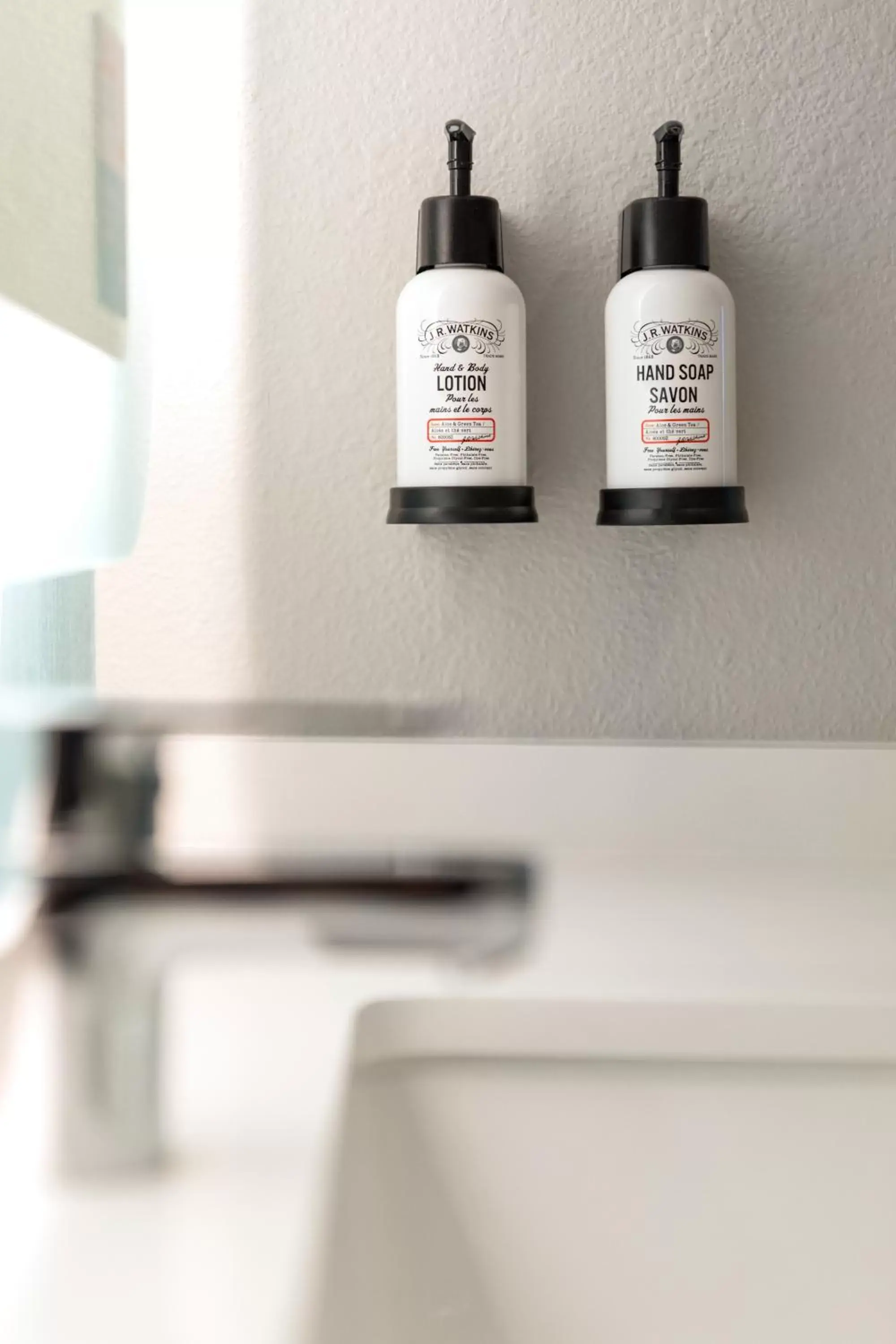 Standard Queen Room with Two Queen Beds and Mobility Accessible Tub in Holiday Inn & Suites - Mt Juliet Nashville Area, an IHG Hotel Standard Queen Room with Two Queen Beds and Mobility Accessible Tub in Holiday Inn & Suites - Mt Juliet Nashville Area, an IHG Hotel