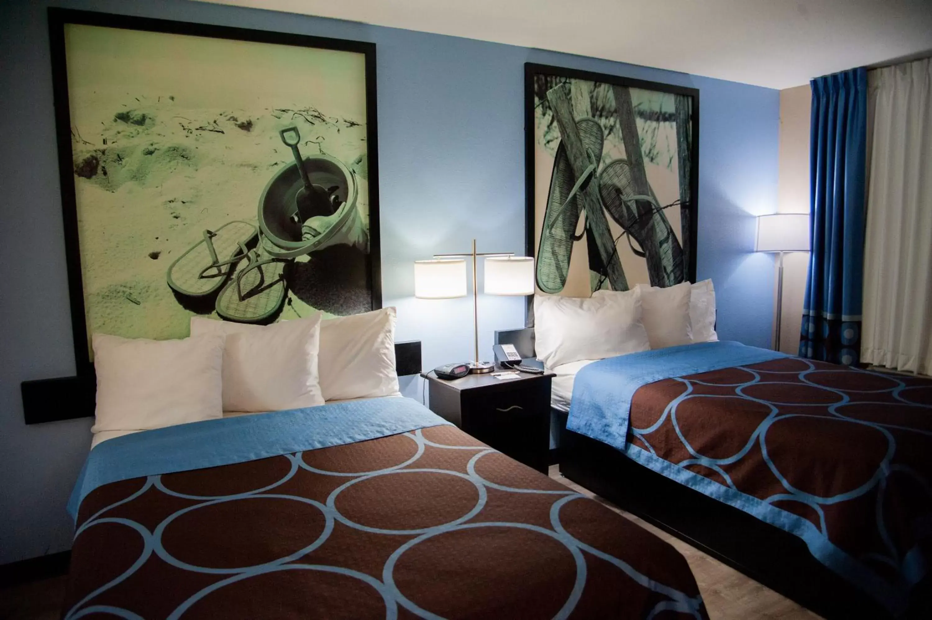 Double Room - Disability Access/Non-Smoking in Super 8 by Wyndham Crestview Double Room - Disability Access/Non-Smoking in Super 8 by Wyndham Crestview