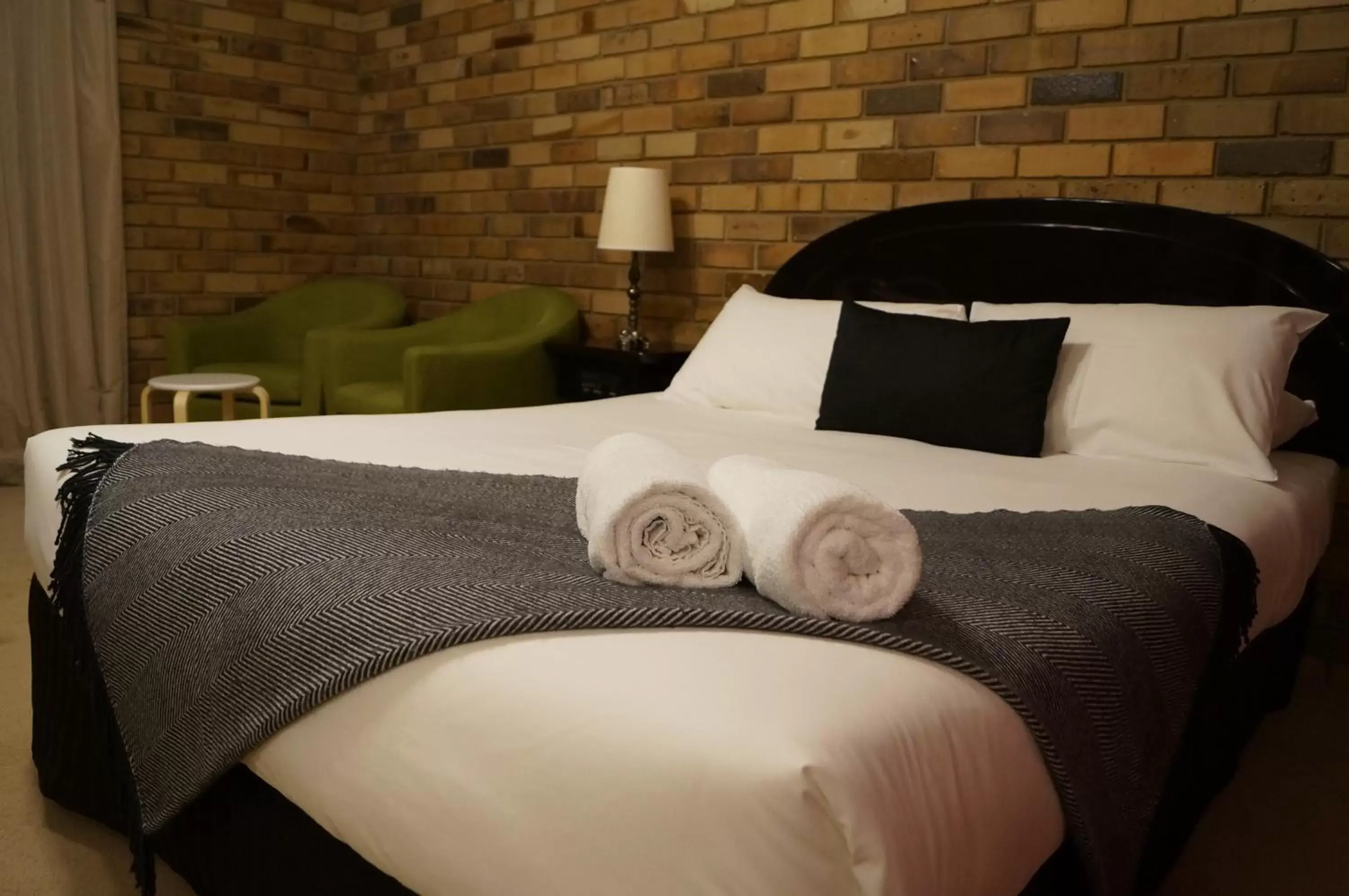 Magdala Motor Lodge & Lakeside Restaurant Magdala Motor Lodge & Lakeside Restaurant