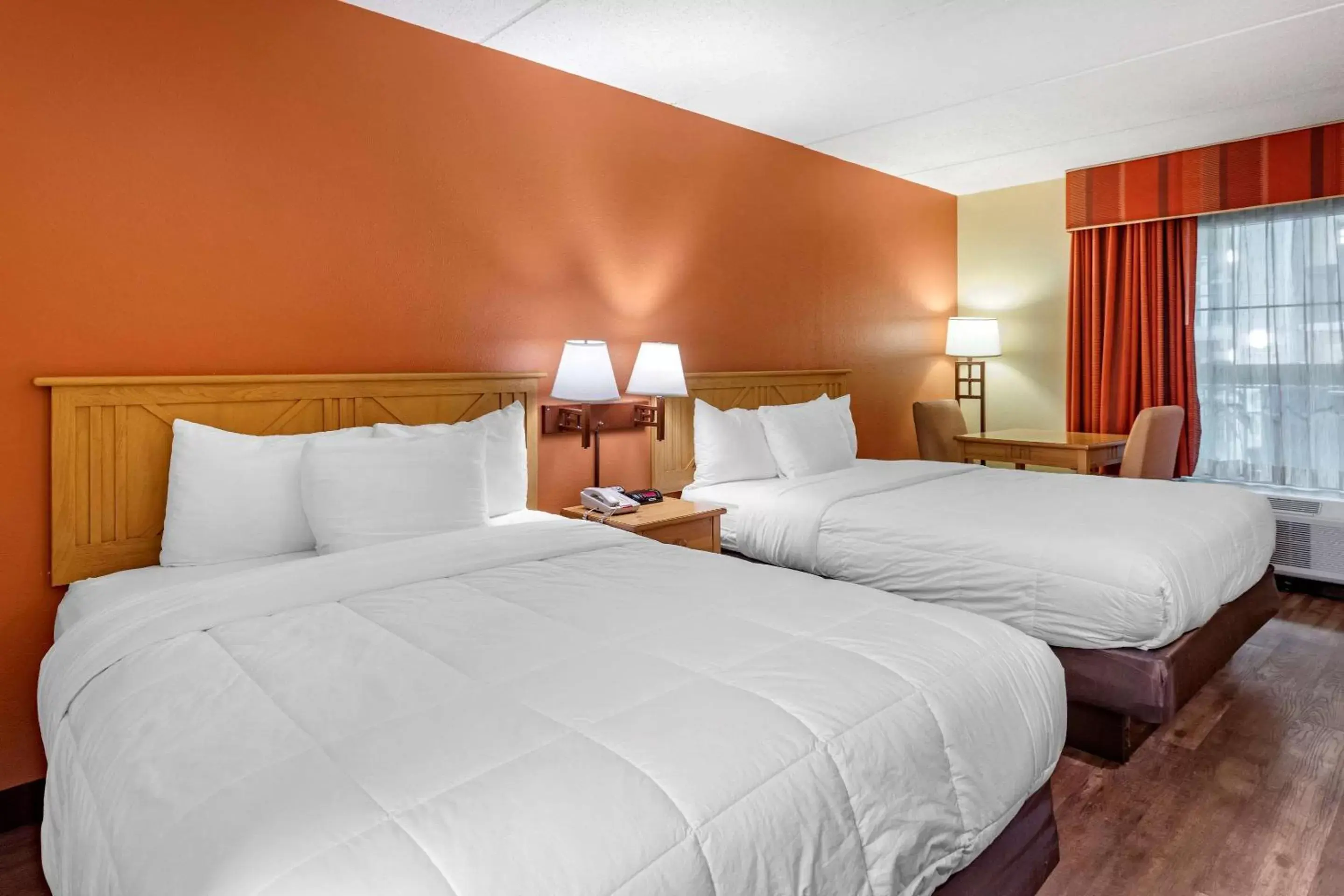 Queen Room with Two Queen Beds in Econo Lodge Pigeon Forge Riverside Queen Room with Two Queen Beds in Econo Lodge Pigeon Forge Riverside