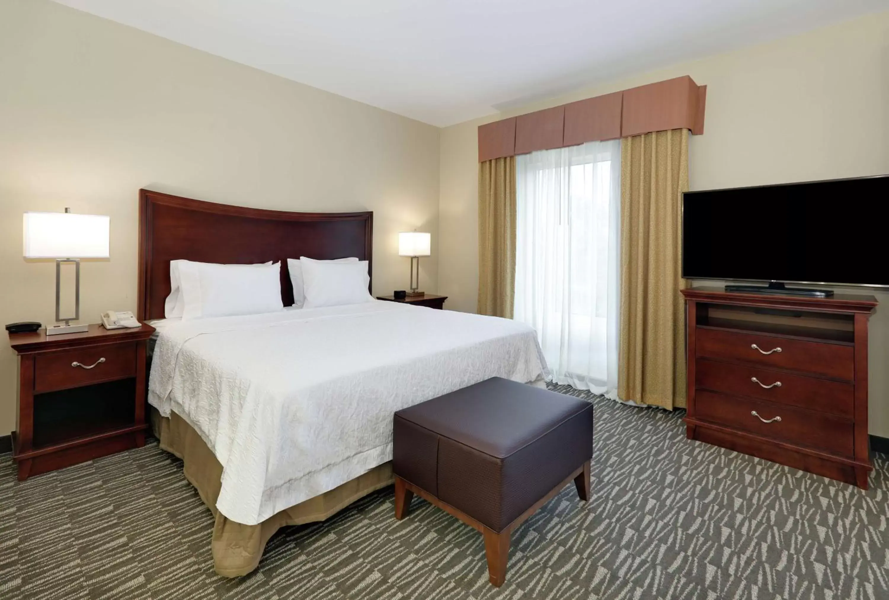 King Suite with King Bed and Large Shower - Mobility Accessible - Non-Smoking in Hampton Inn & Suites Southern Pines-Pinehurst King Suite with King Bed and Large Shower - Mobility Accessible - Non-Smoking in Hampton Inn & Suites Southern Pines-Pinehurst