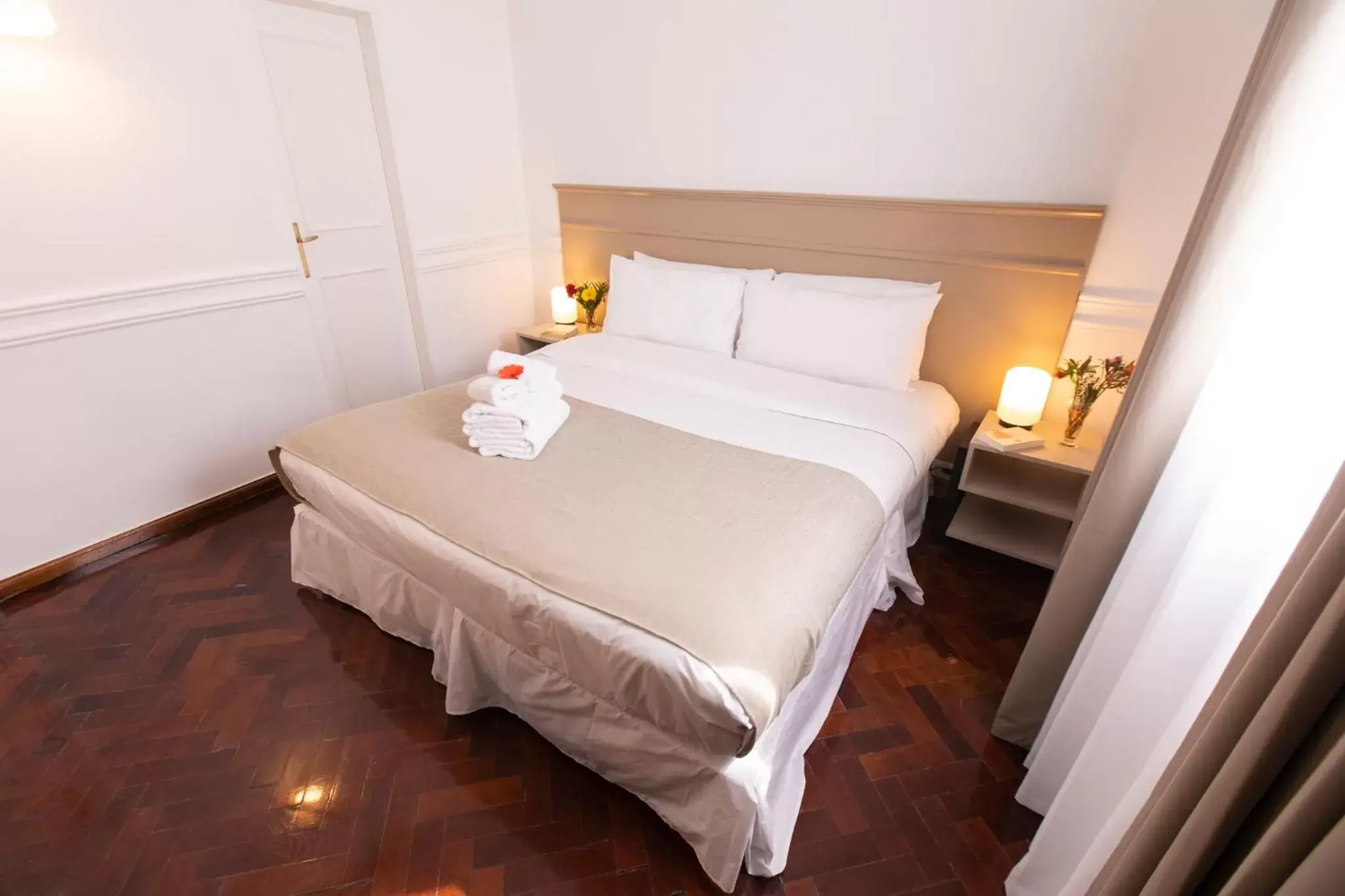 Superior Double Room in El Misti Hotel Buenos Aires Centro Superior Double Room in El Misti Hotel Buenos Aires Centro