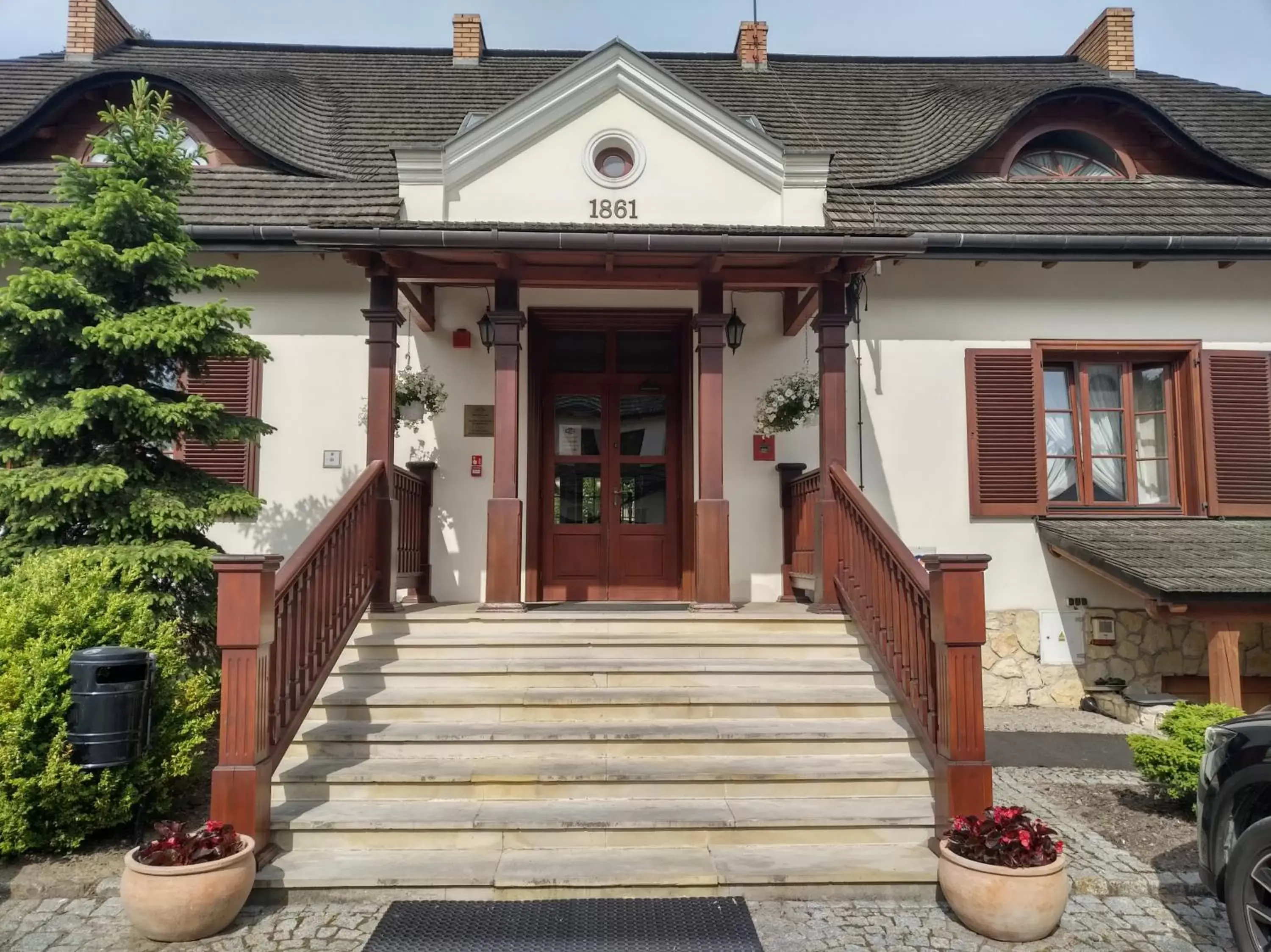 Apartment (4 Adults) - single occupancy in Hotel Sarmata Zespół Dworski Apartment (4 Adults) - single occupancy in Hotel Sarmata Zespół Dworski