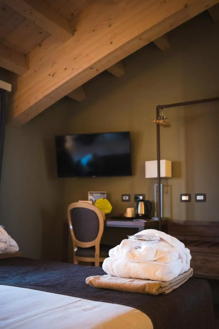 Double Room with Lake View in Lake Hotel La Pieve Double Room with Lake View in Lake Hotel La Pieve