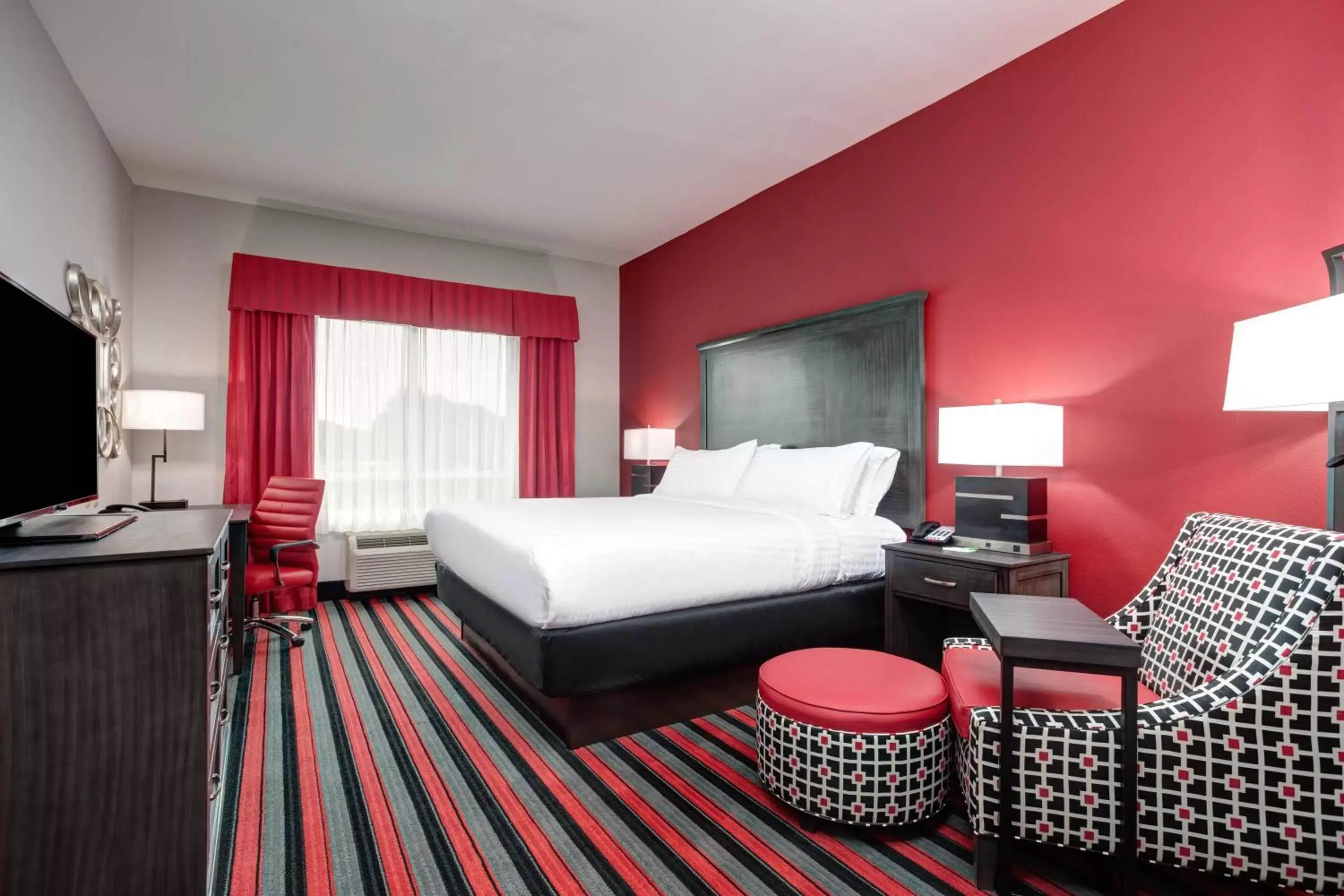 King Room - Hearing Accessible - Non-Smoking in Holiday Inn Lafayette North, an IHG Hotel King Room - Hearing Accessible - Non-Smoking in Holiday Inn Lafayette North, an IHG Hotel