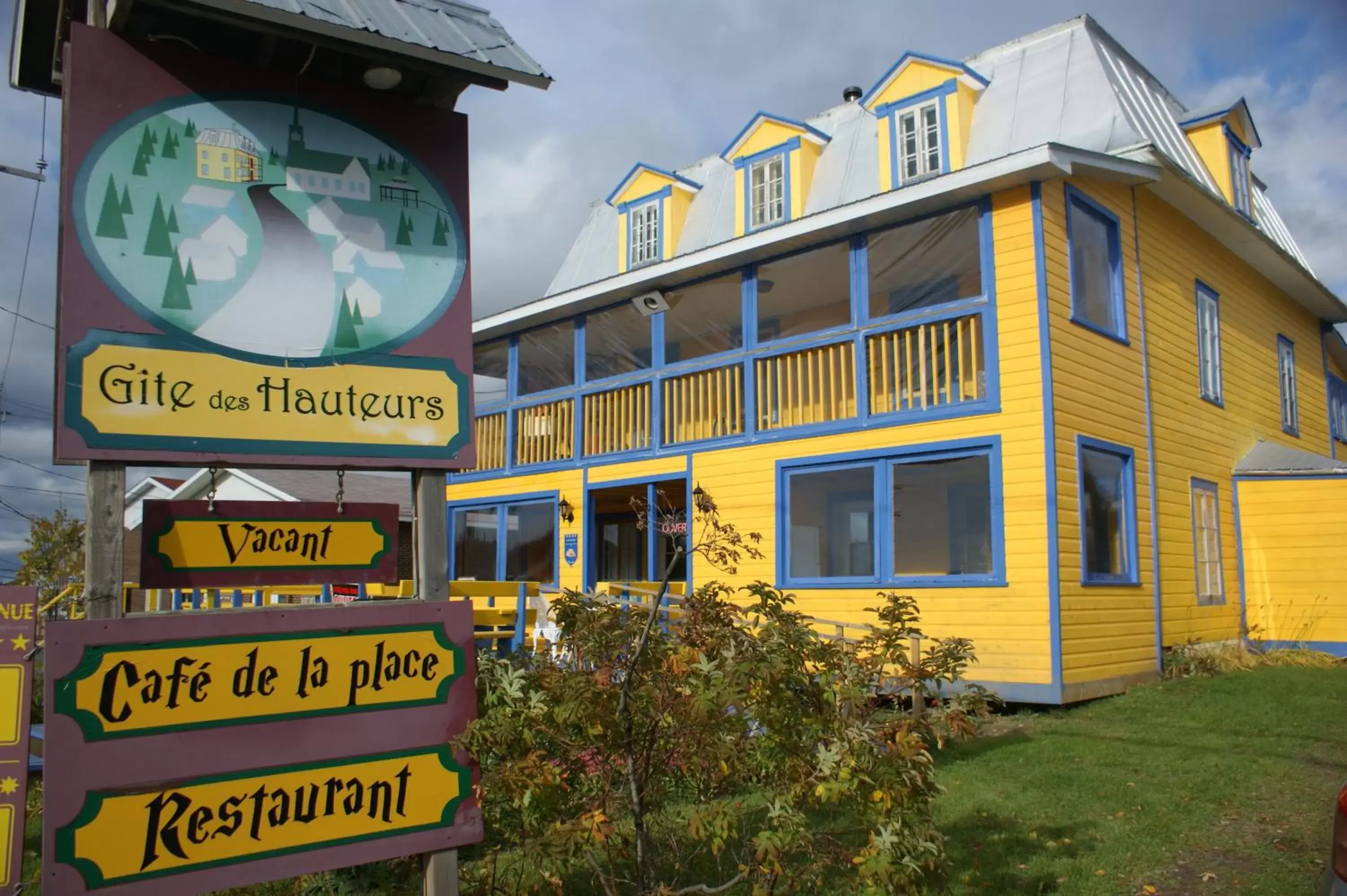 Gîte des Hauteurs et Café de la place Gîte des Hauteurs et Café de la place
