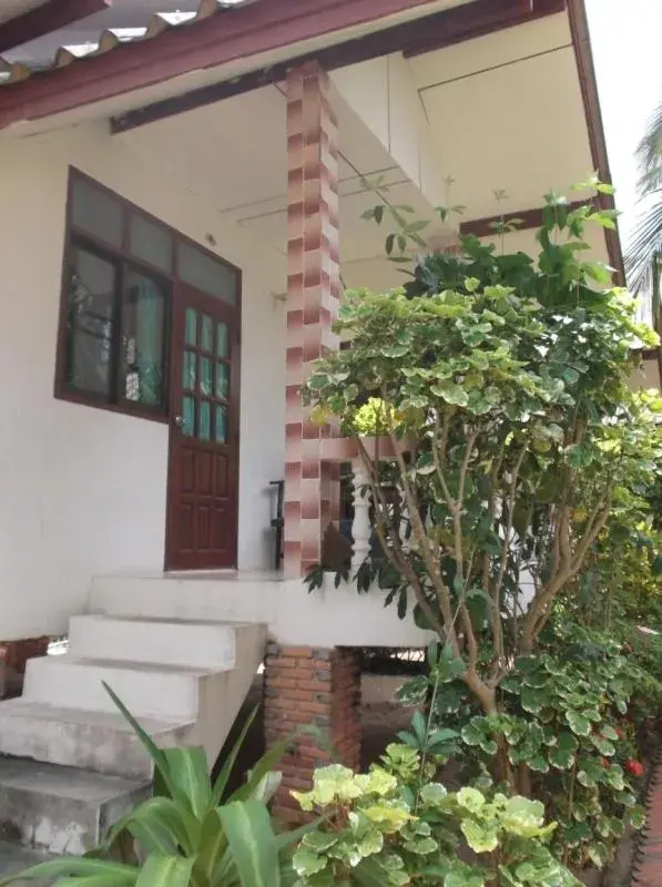 Family Bungalow in Palm Point Village Family Bungalow in Palm Point Village