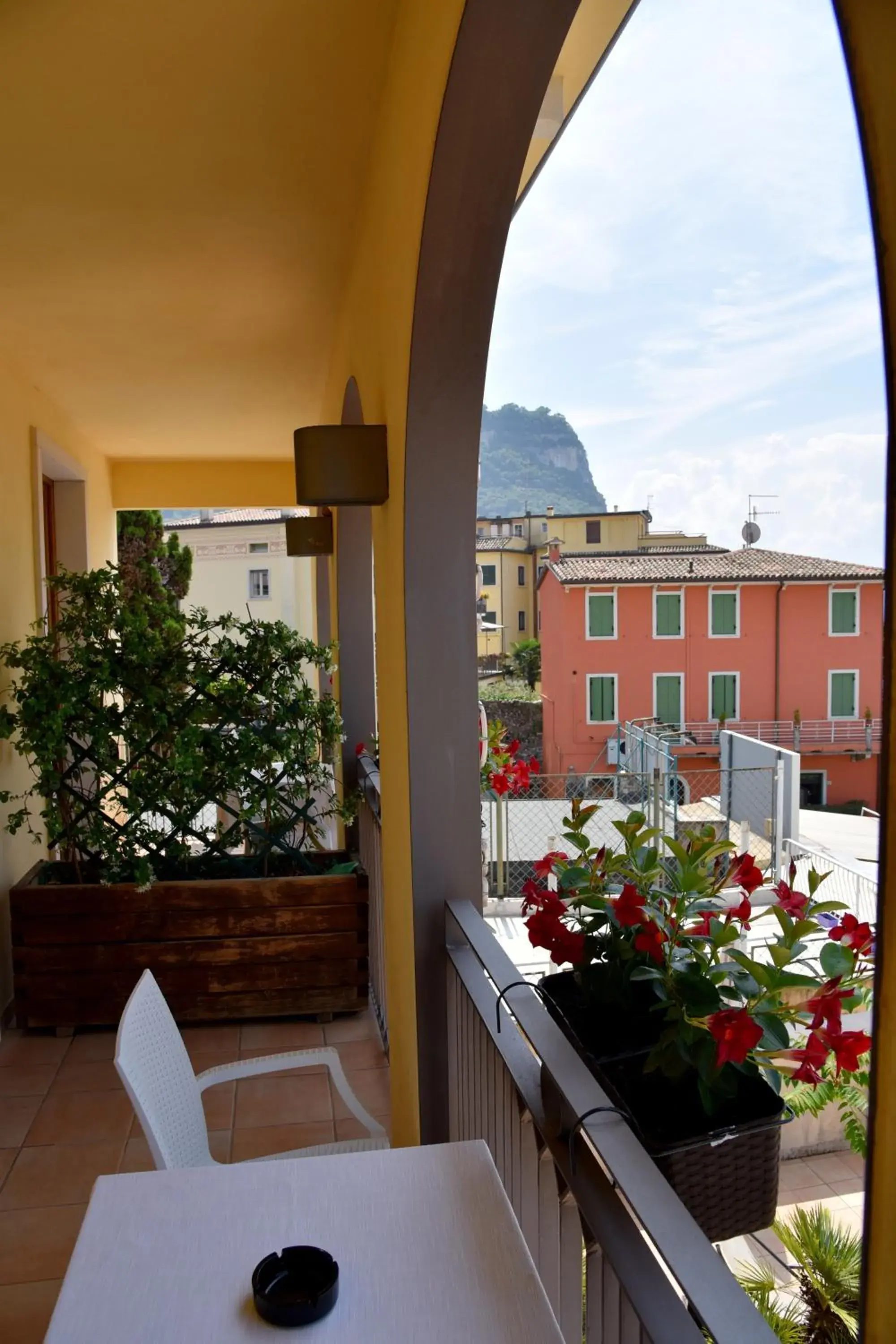 Double Room with Lake View in Hotel Ristorante Miralago Double Room with Lake View in Hotel Ristorante Miralago