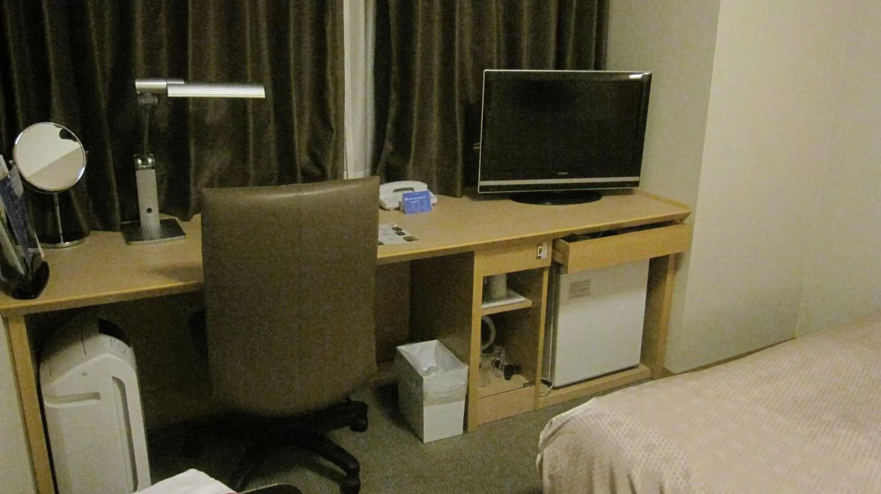 Deluxe Queen Room - Smoking in Daiwa Roynet Hotel Hiroshima Deluxe Queen Room - Smoking in Daiwa Roynet Hotel Hiroshima