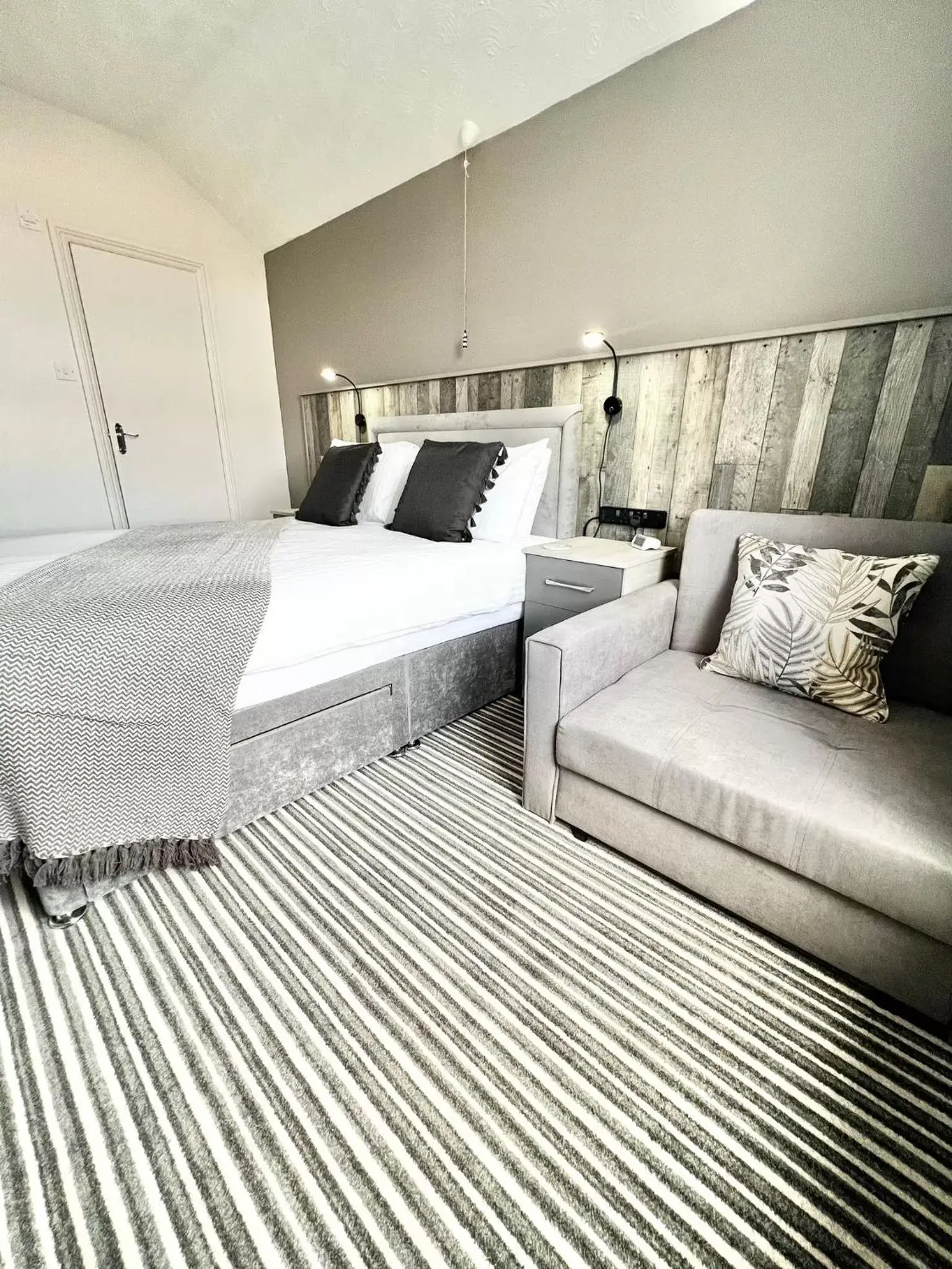 Large Double Room in Belle Dene Guest House Large Double Room in Belle Dene Guest House