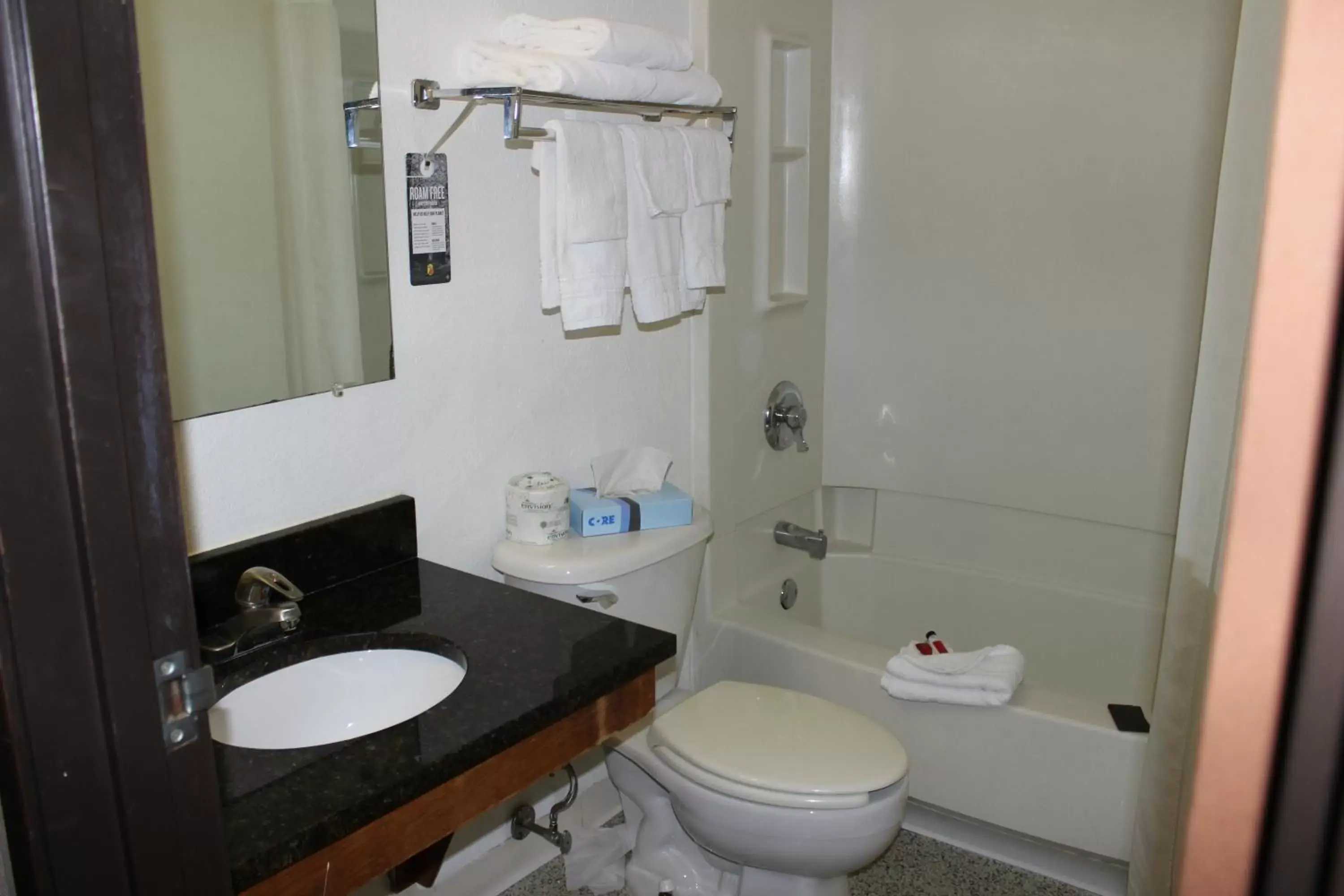 Queen Suite with Sofa Bed - Non-Smoking in Super 8 by Wyndham East Stroudsburg - Poconos Queen Suite with Sofa Bed - Non-Smoking in Super 8 by Wyndham East Stroudsburg - Poconos