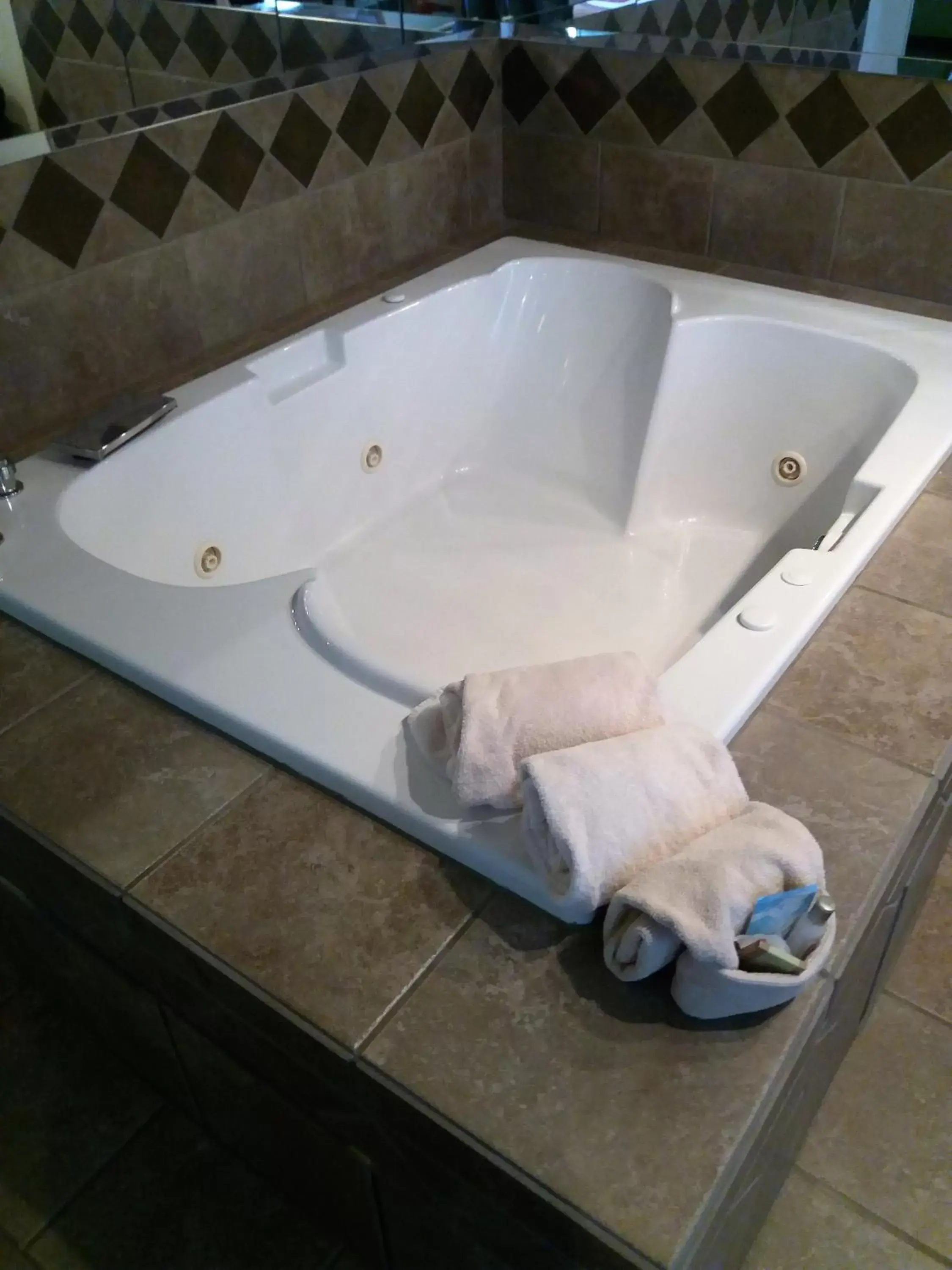 King Studio Suite - Smoking in Super 8 by Wyndham West Middlesex/Sharon Area King Studio Suite - Smoking in Super 8 by Wyndham West Middlesex/Sharon Area