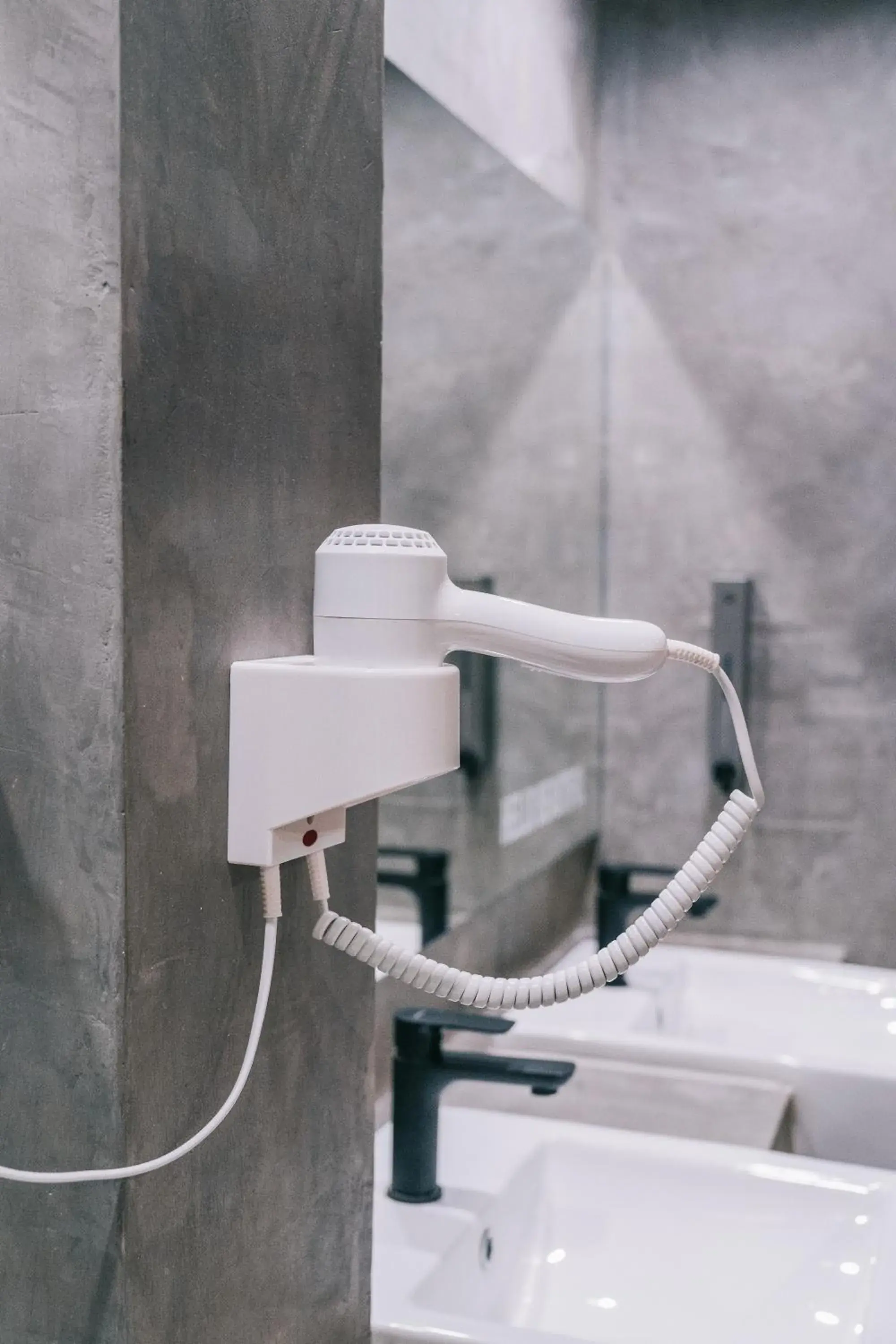 Standard Twin Room with Shared Bathroom in COZ Ratchathewi Standard Twin Room with Shared Bathroom in COZ Ratchathewi