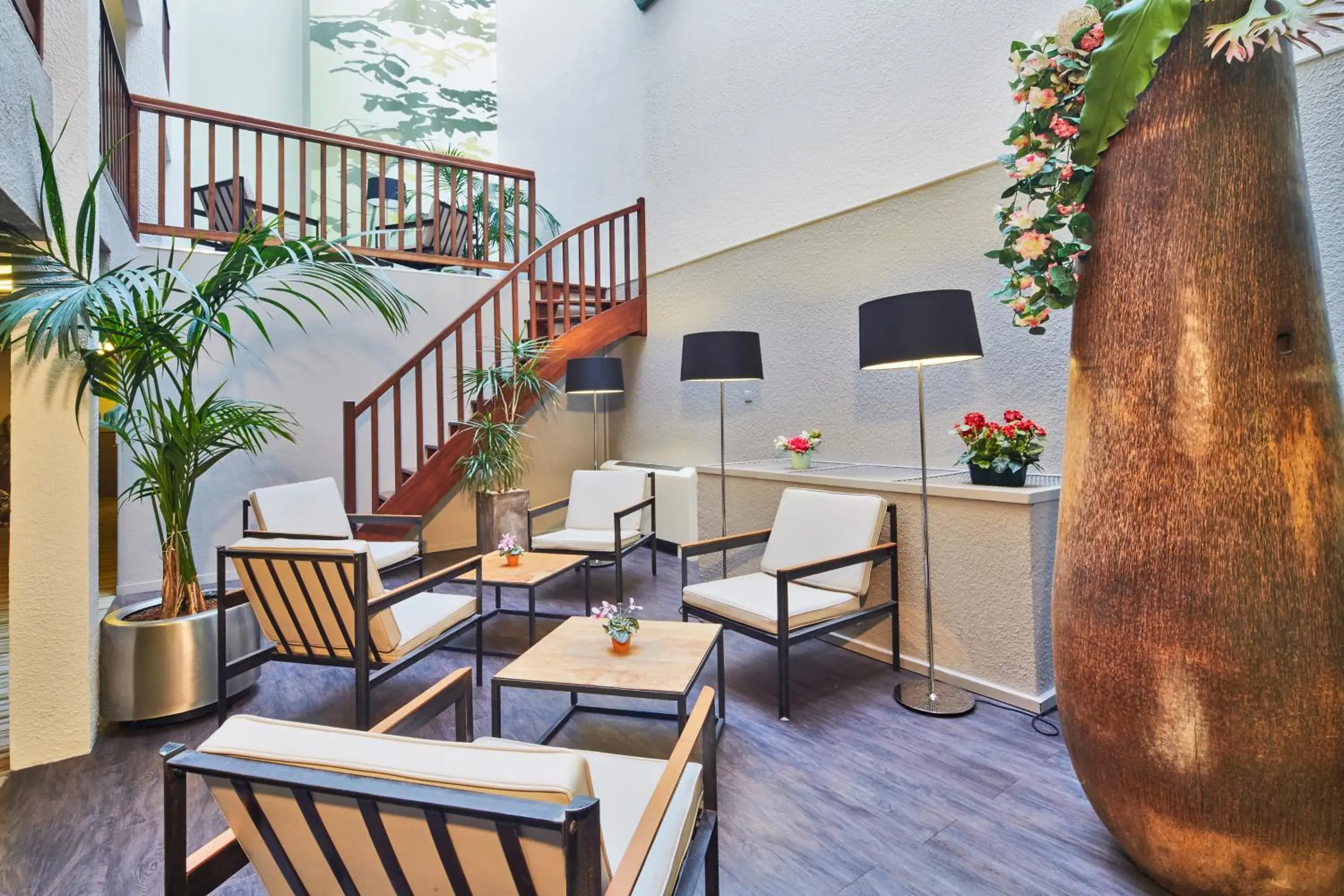 Kyriad Hotel Nevers Centre Kyriad Hotel Nevers Centre