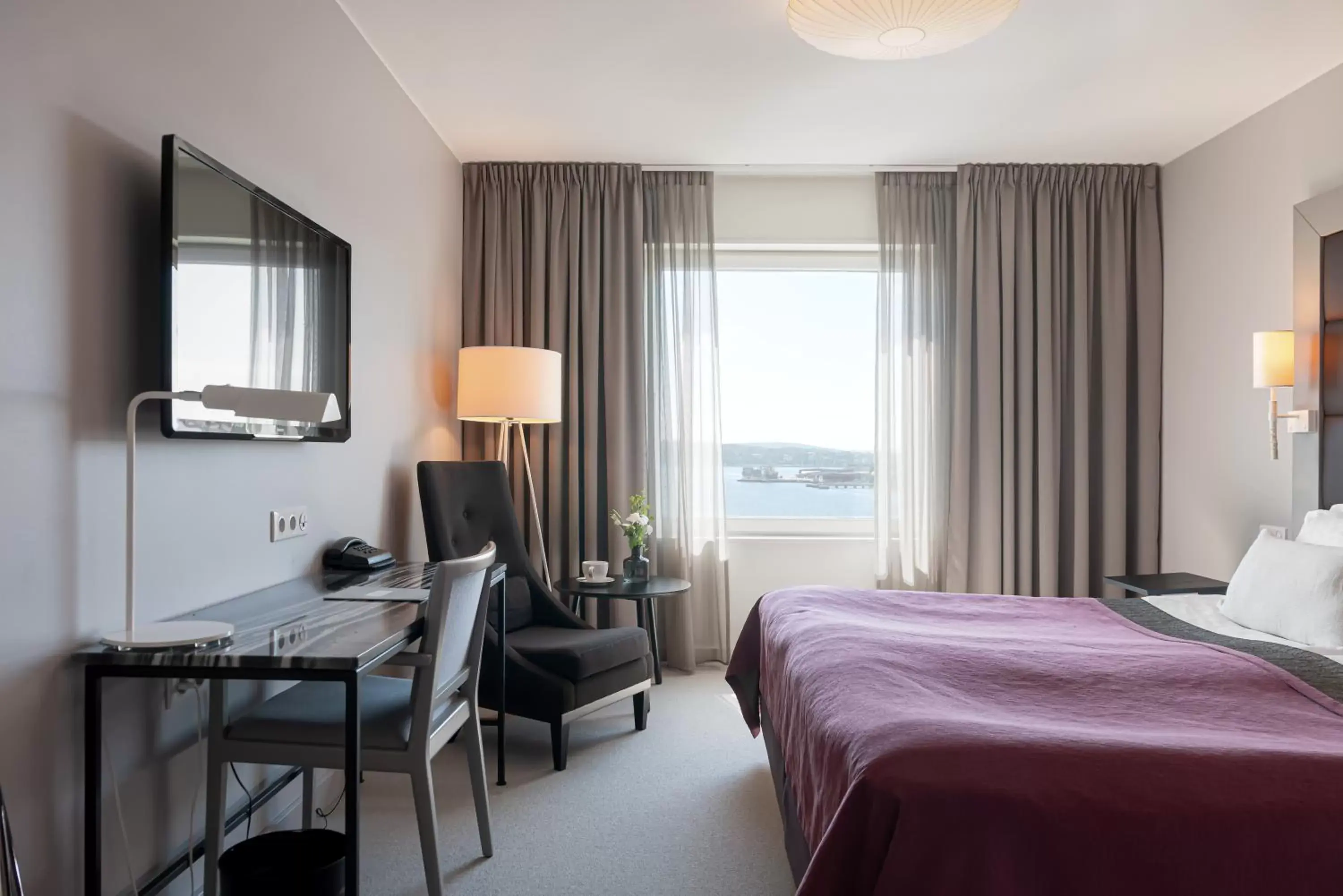 Deluxe Double Room with Sea View in Elite Plaza Örnsköldsvik Deluxe Double Room with Sea View in Elite Plaza Örnsköldsvik