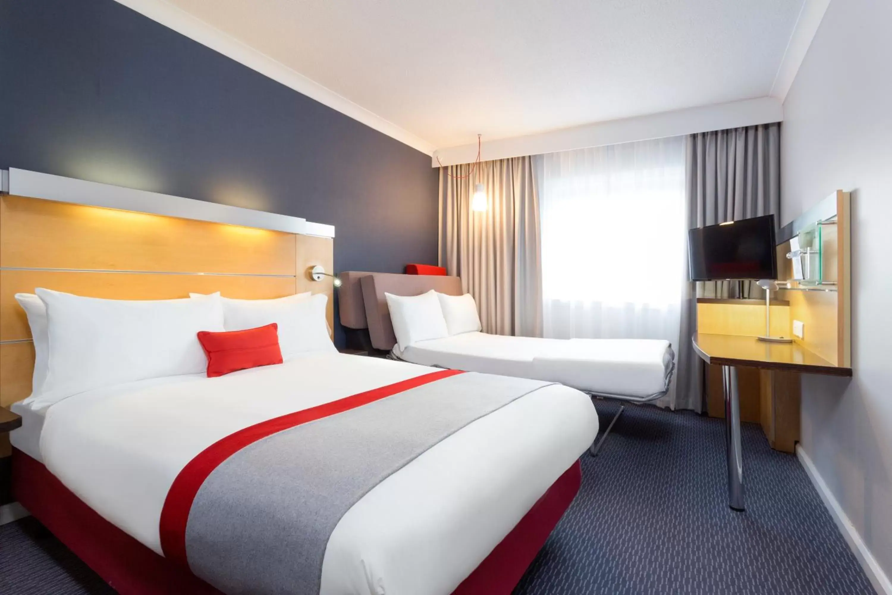 Holiday Inn Express Southampton - M27, J7 by IHG Holiday Inn Express Southampton - M27, J7 by IHG