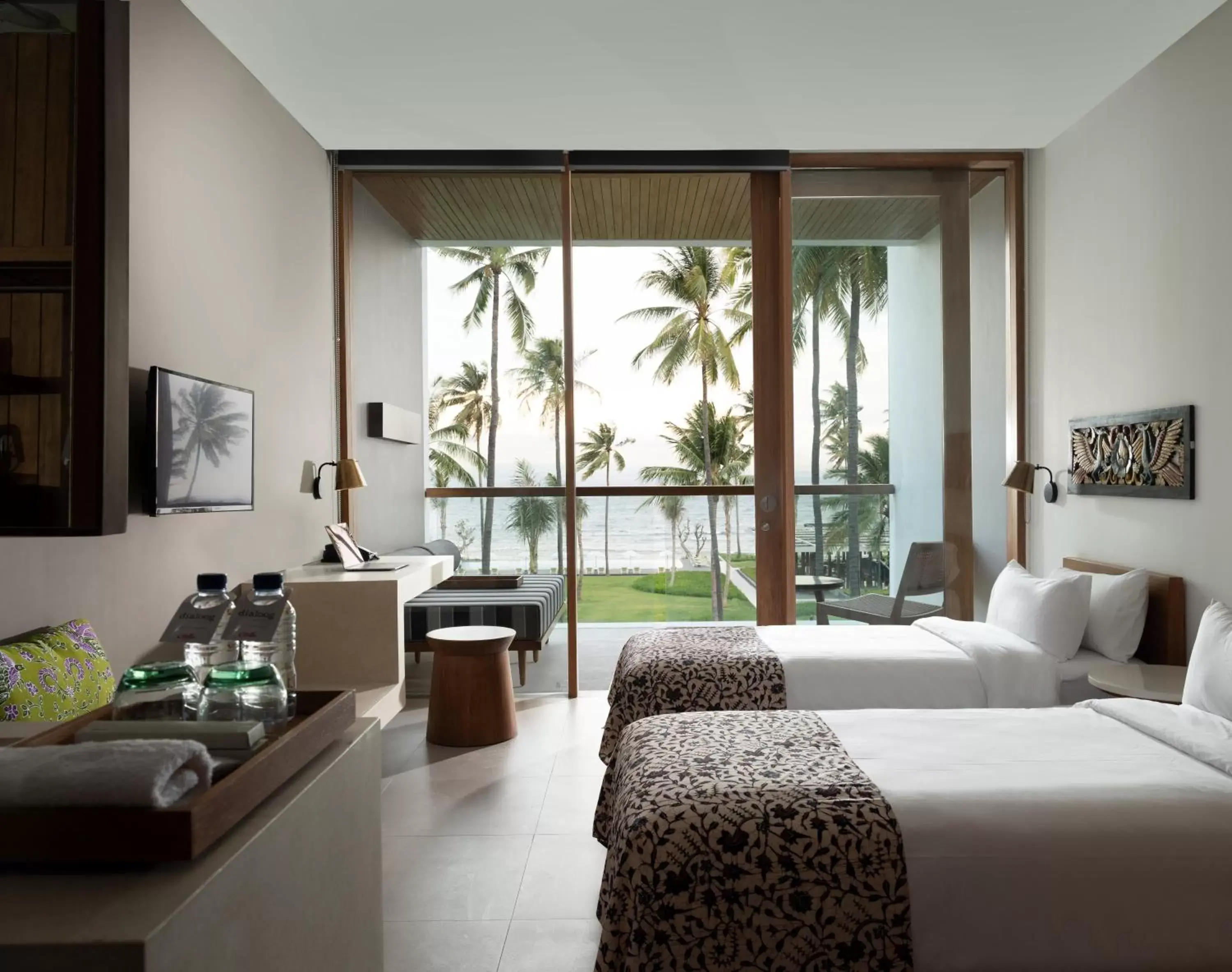 Deluxe Twin Room with Sea View in Dialoog Banyuwangi Deluxe Twin Room with Sea View in Dialoog Banyuwangi