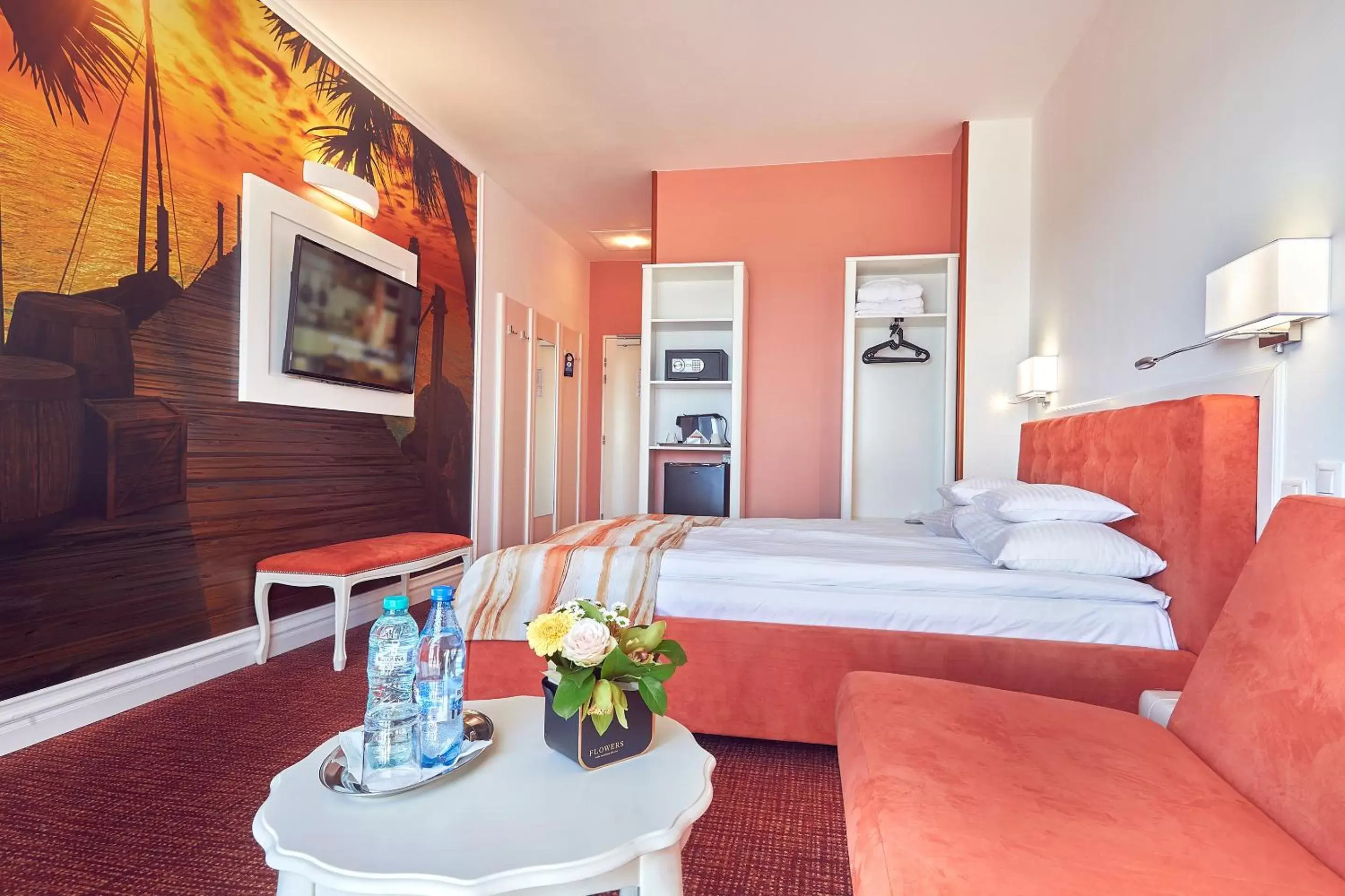 Deluxe Family Room with sofabed, Sea view in Continental Forum Constanta Deluxe Family Room with sofabed, Sea view in Continental Forum Constanta