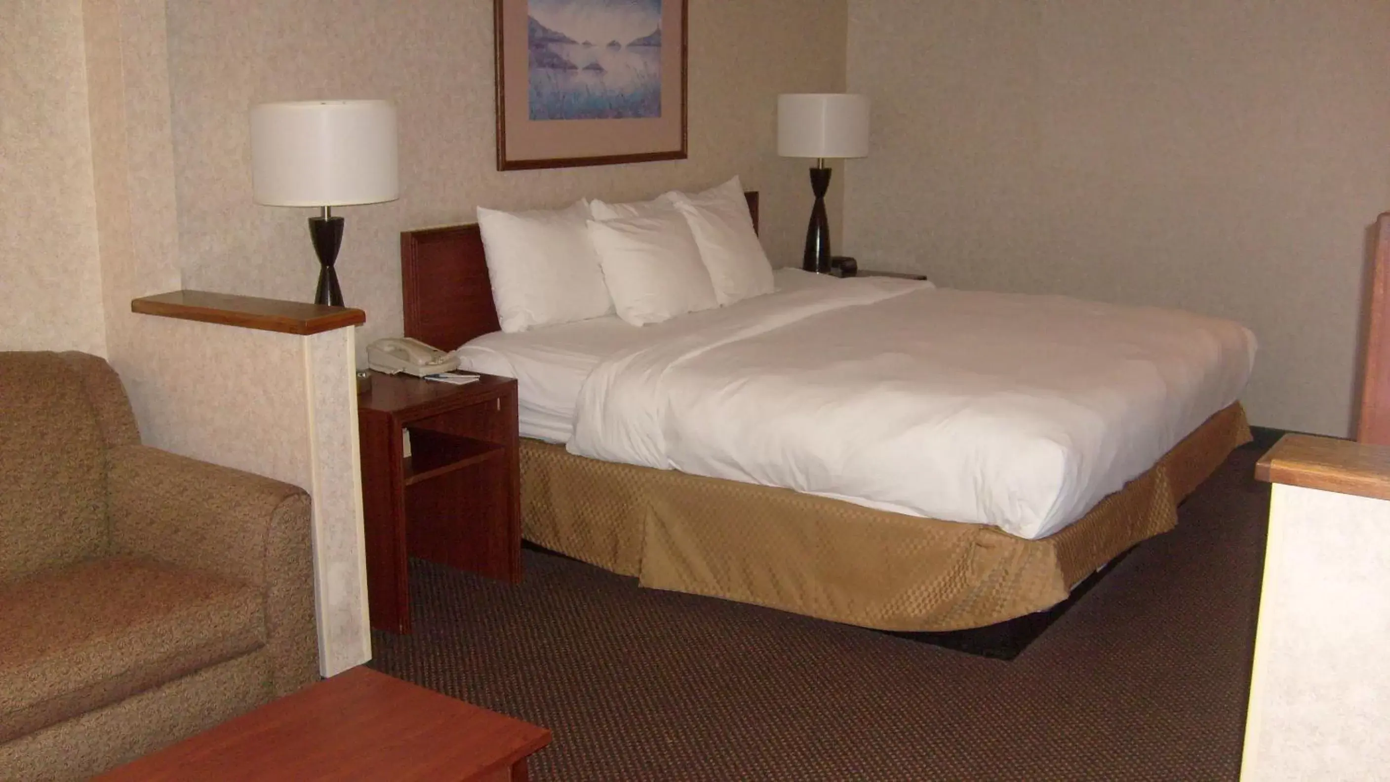 Studio Suite with Two Queen Beds - Non-Smoking in Baymont by Wyndham Golden/Red Rocks Studio Suite with Two Queen Beds - Non-Smoking in Baymont by Wyndham Golden/Red Rocks