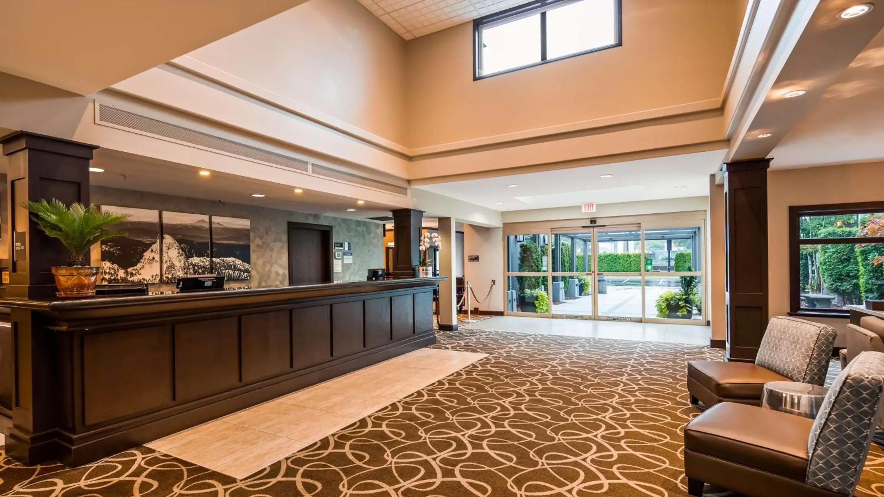 Best Western Plus Pitt Meadows Inn & Suites Best Western Plus Pitt Meadows Inn & Suites