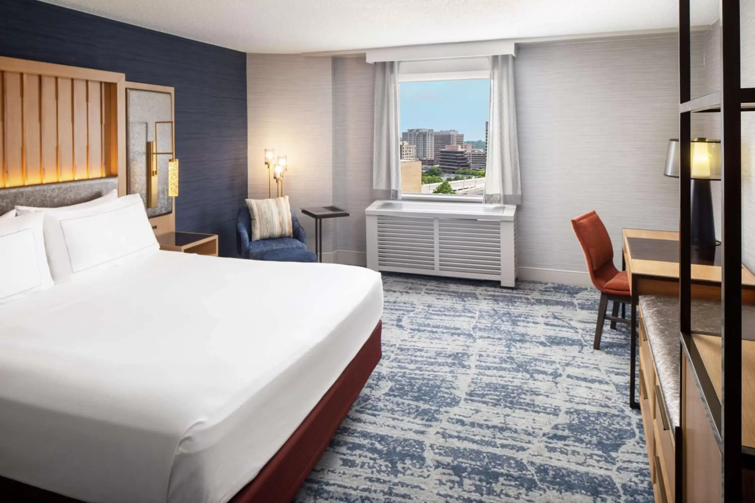 King Room with City View in DoubleTree by Hilton Silver Spring Washington DC North King Room with City View in DoubleTree by Hilton Silver Spring Washington DC North