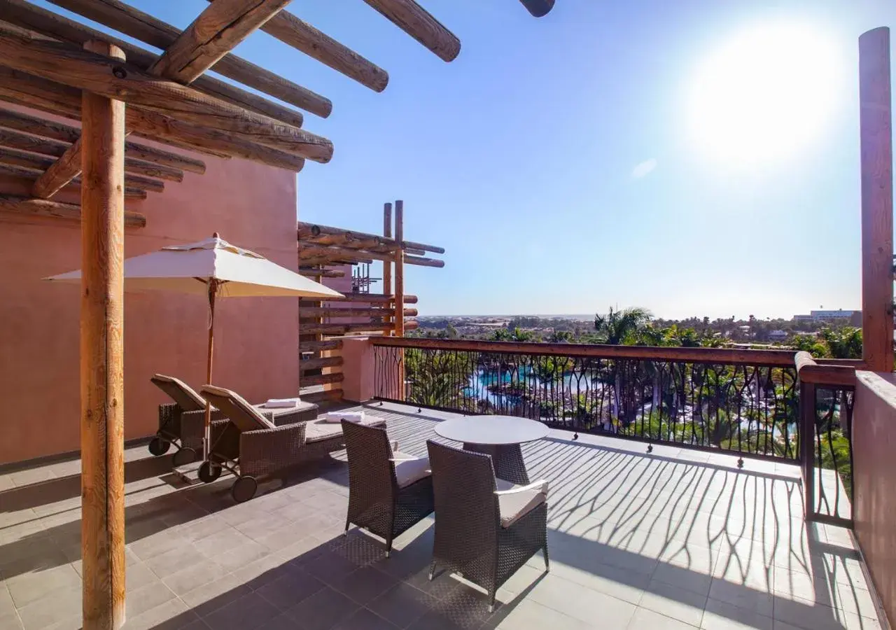 Senior Suite in Lopesan Baobab Resort Senior Suite in Lopesan Baobab Resort