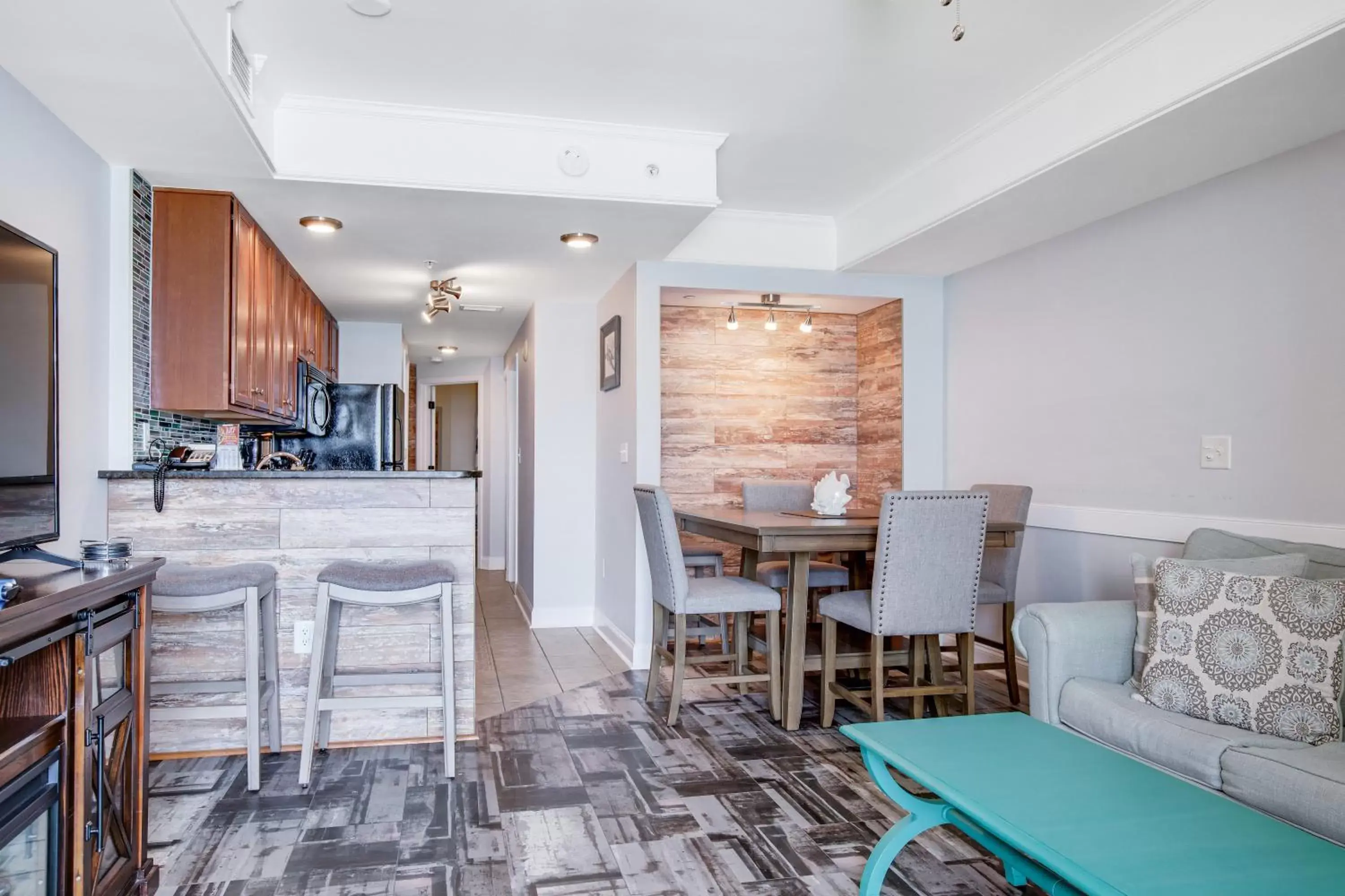 King Suite - Ocean Front in Anderson Ocean Club and Spa by Oceana Resorts King Suite - Ocean Front in Anderson Ocean Club and Spa by Oceana Resorts