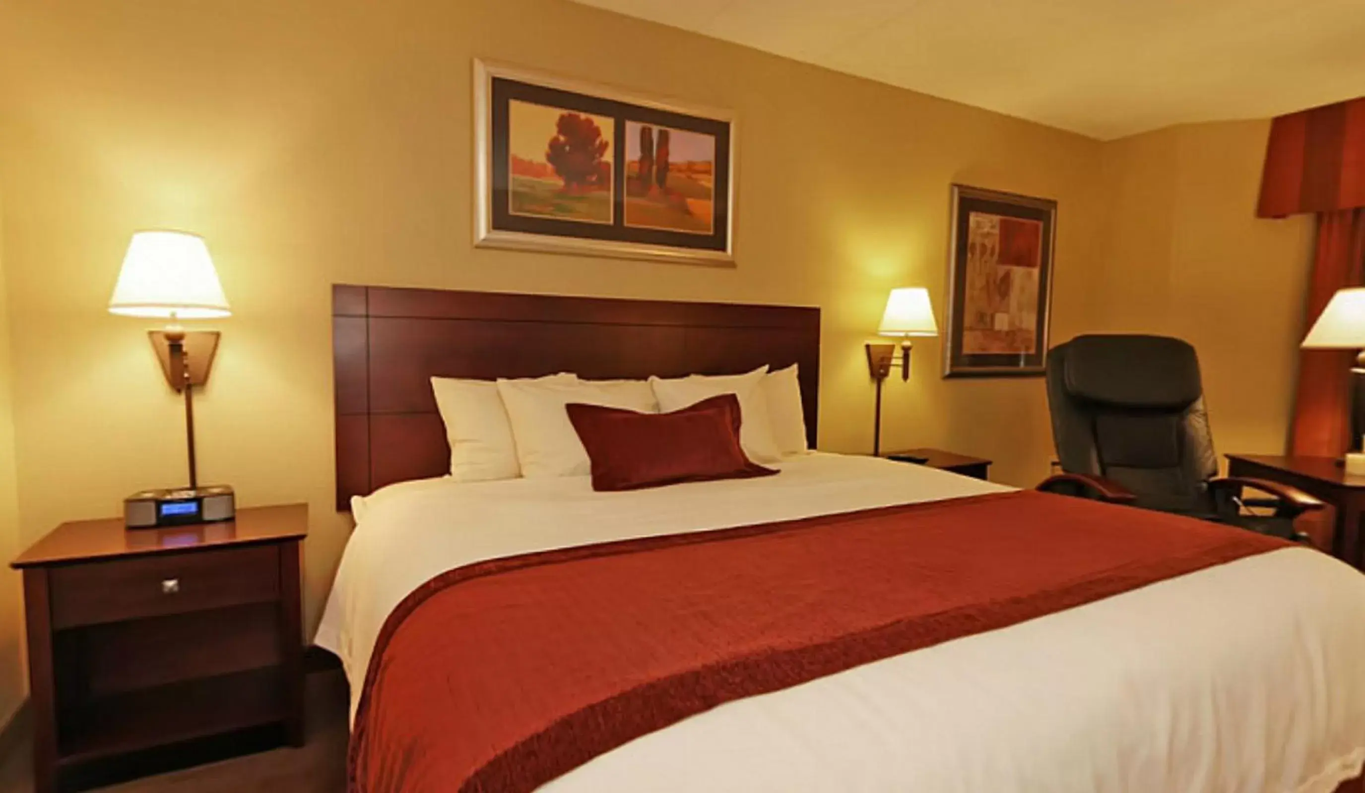 King Room with Massage Chair - Non-Smoking in Best Western Plus Dakota Ridge King Room with Massage Chair - Non-Smoking in Best Western Plus Dakota Ridge