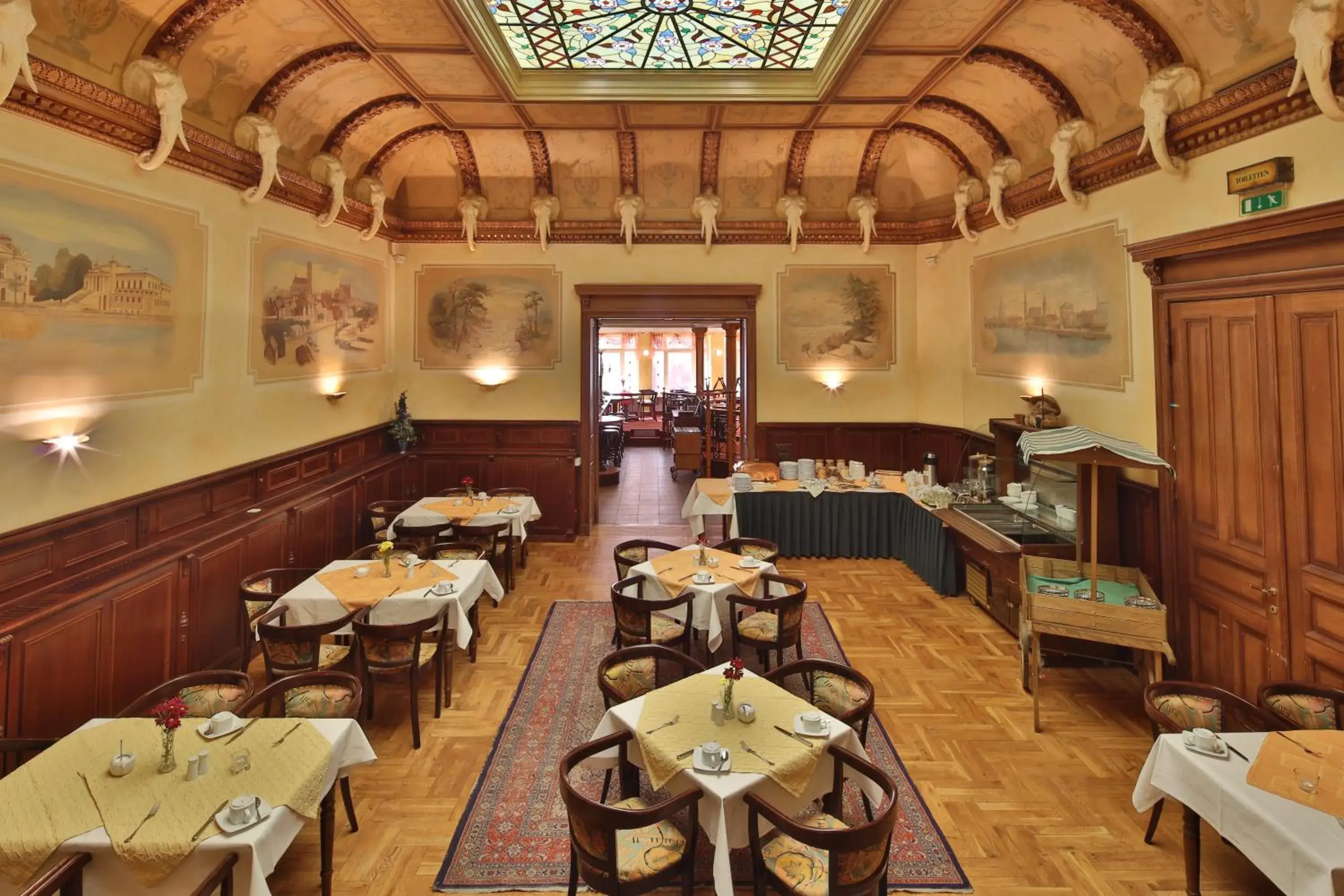 Hotel Elefant Hotel Elefant