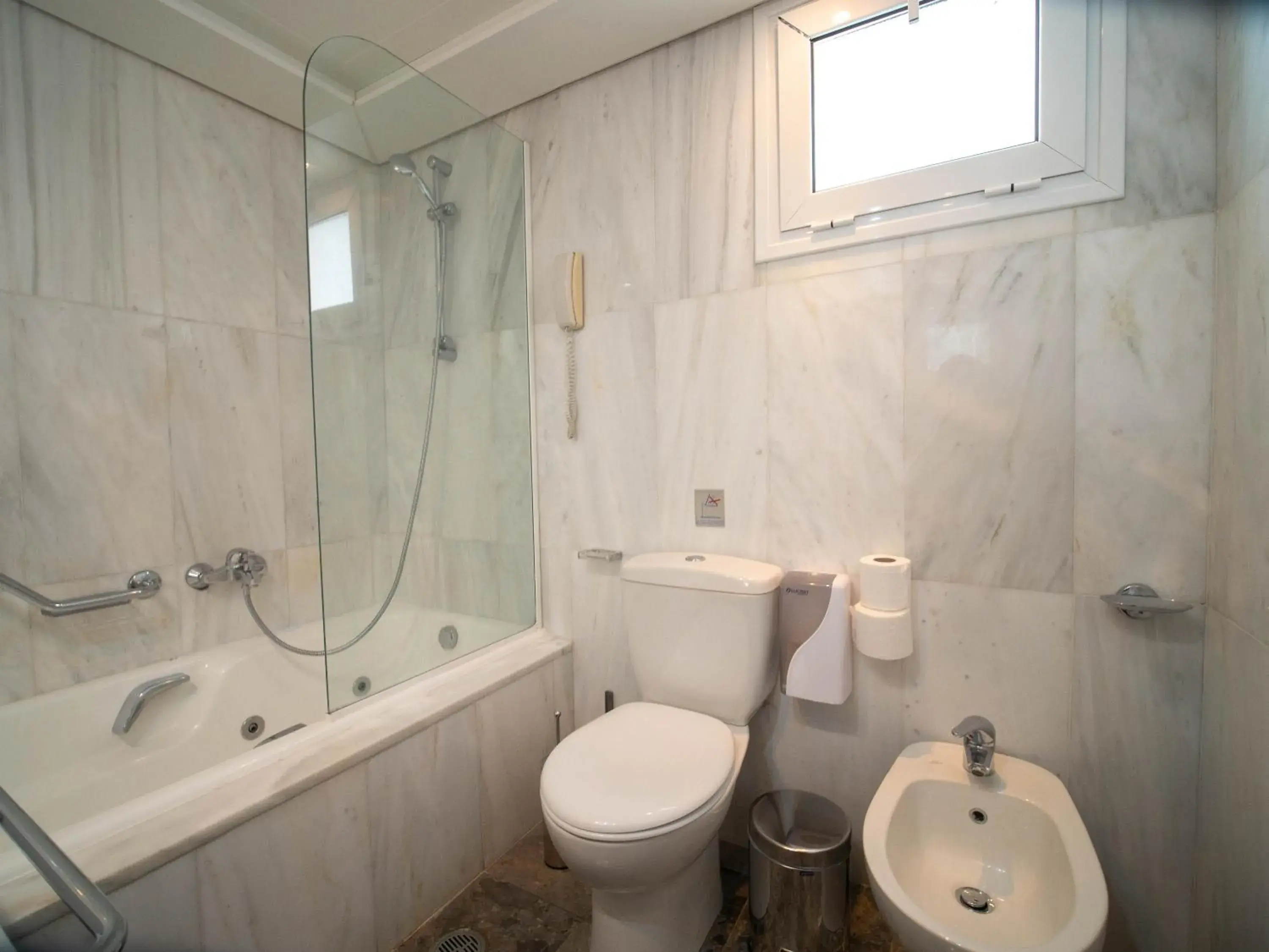 Panorama Suite with Garden View in Ramada Loutraki Poseidon Resort Panorama Suite with Garden View in Ramada Loutraki Poseidon Resort