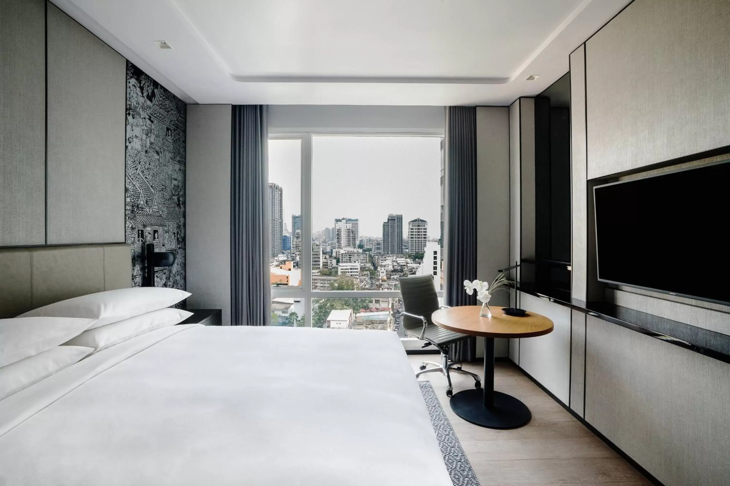 M Suite with Club Lounge Access in Bangkok Marriott Hotel The Surawongse M Suite with Club Lounge Access in Bangkok Marriott Hotel The Surawongse