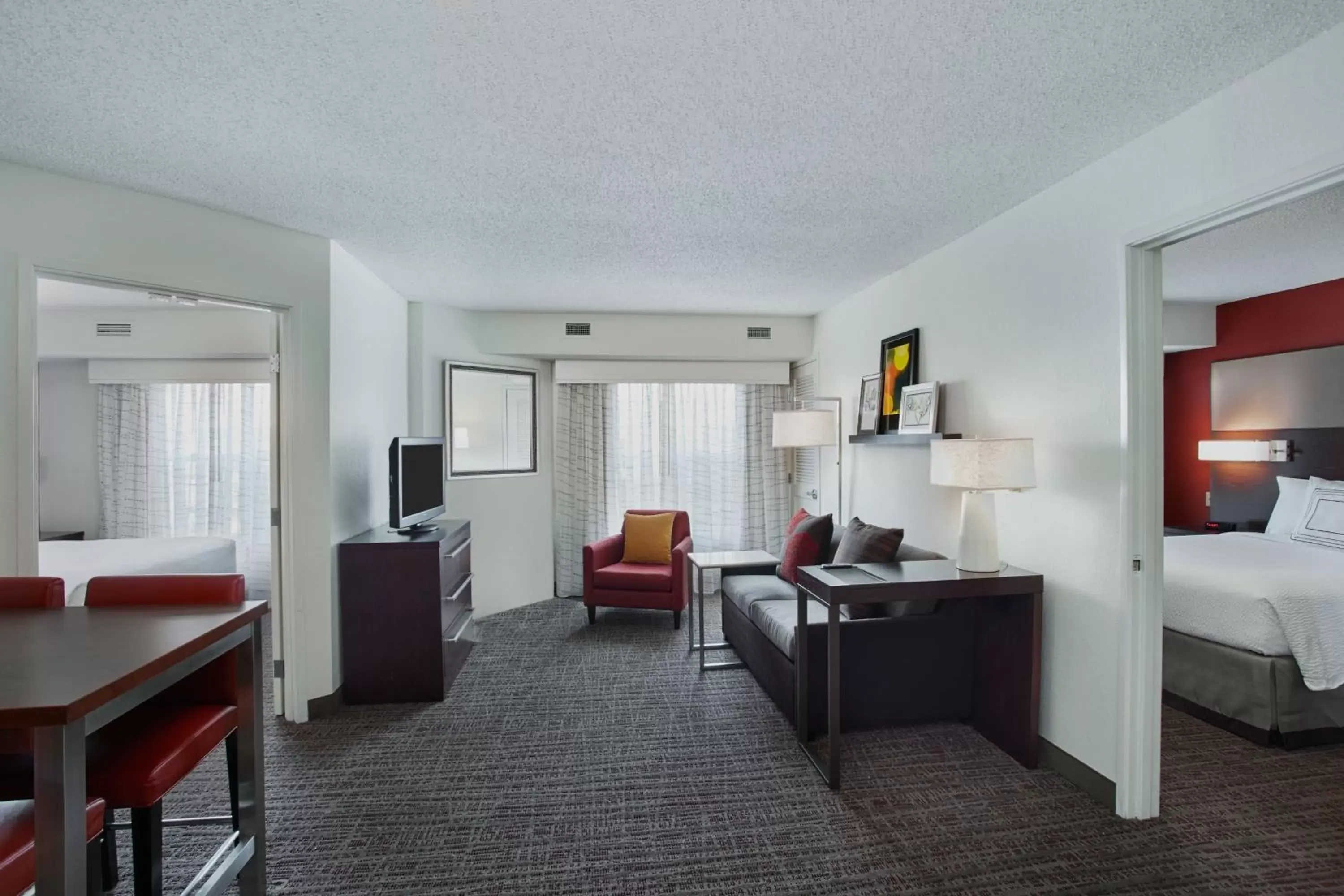 Two-Bedroom Suite in Residence Inn Detroit / Auburn Hills Two-Bedroom Suite in Residence Inn Detroit / Auburn Hills