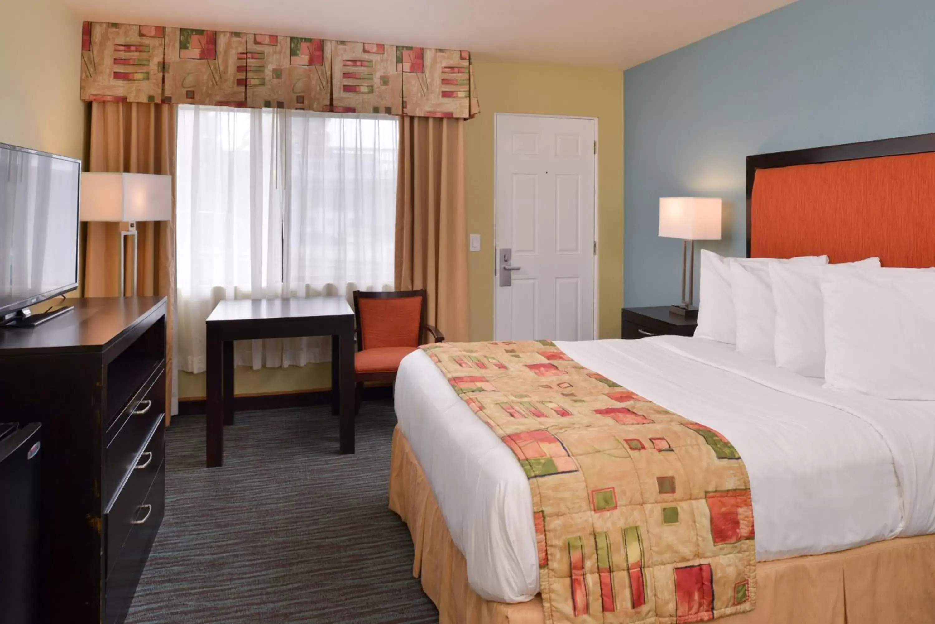 Standard Double Double in Bay View Inn - Morro Bay Standard Double Double in Bay View Inn - Morro Bay