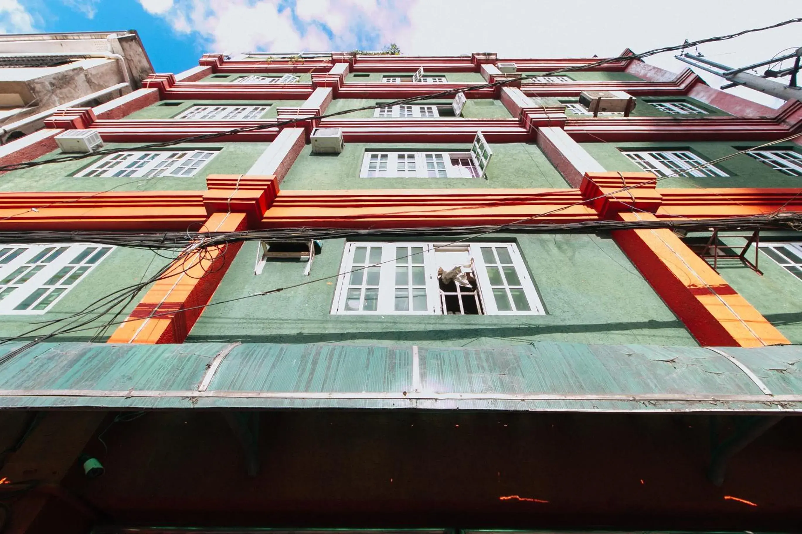 RedDoorz near Pasay Rotonda RedDoorz near Pasay Rotonda