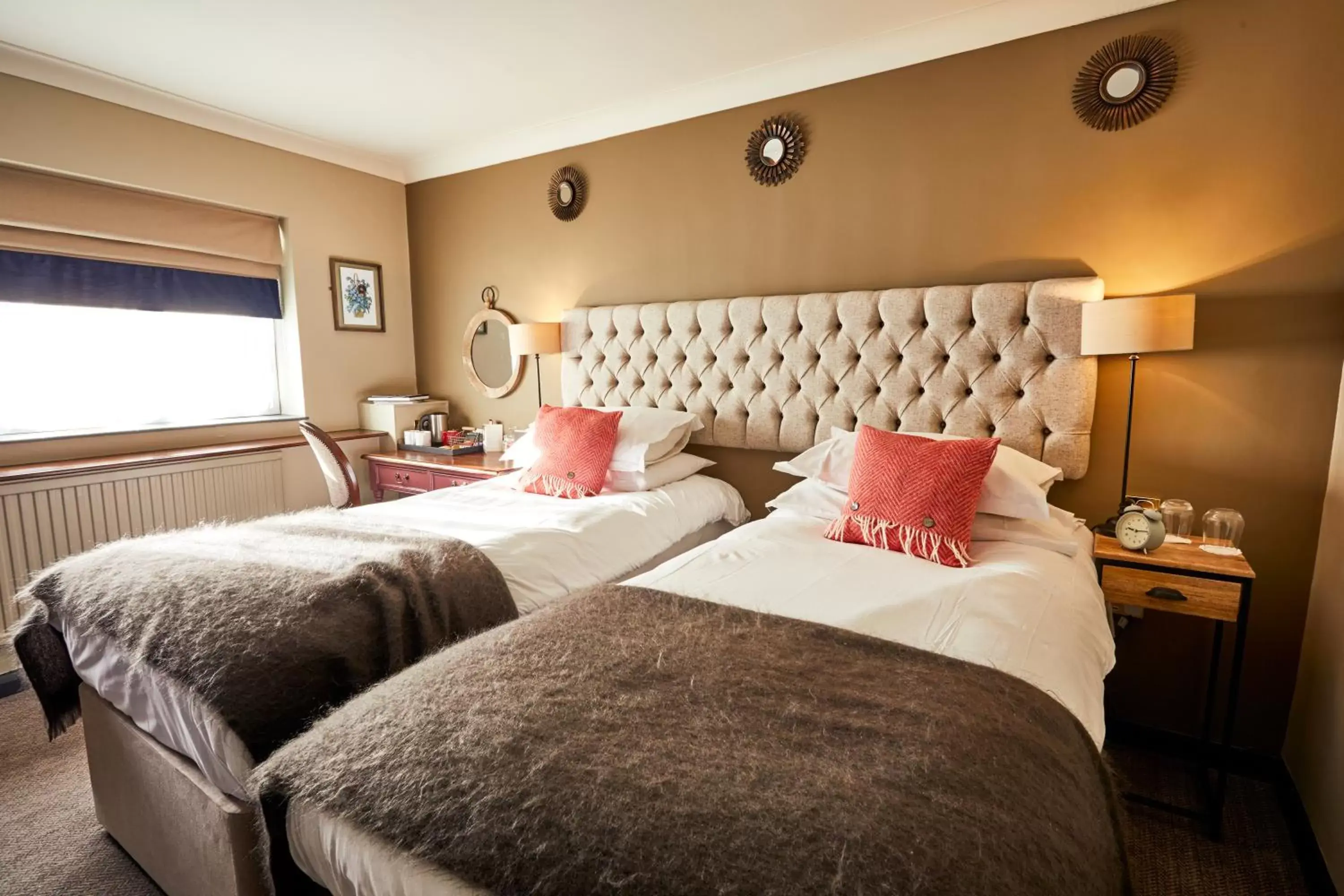 Standard Twin Room - single occupancy in The Fleece at Cirencester Standard Twin Room - single occupancy in The Fleece at Cirencester