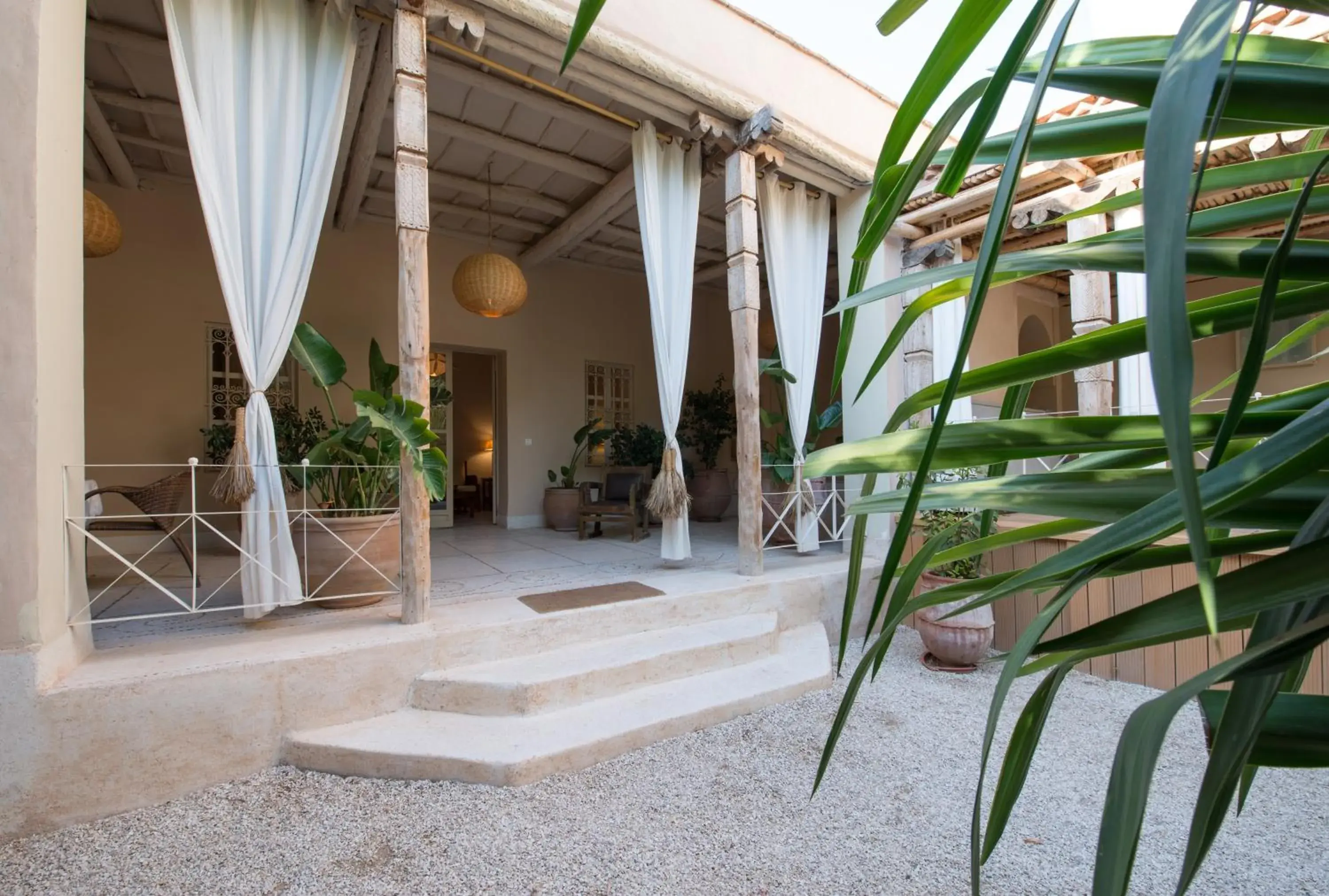 Suite with Hot Tub in Les Deux Tours Suite with Hot Tub in Les Deux Tours