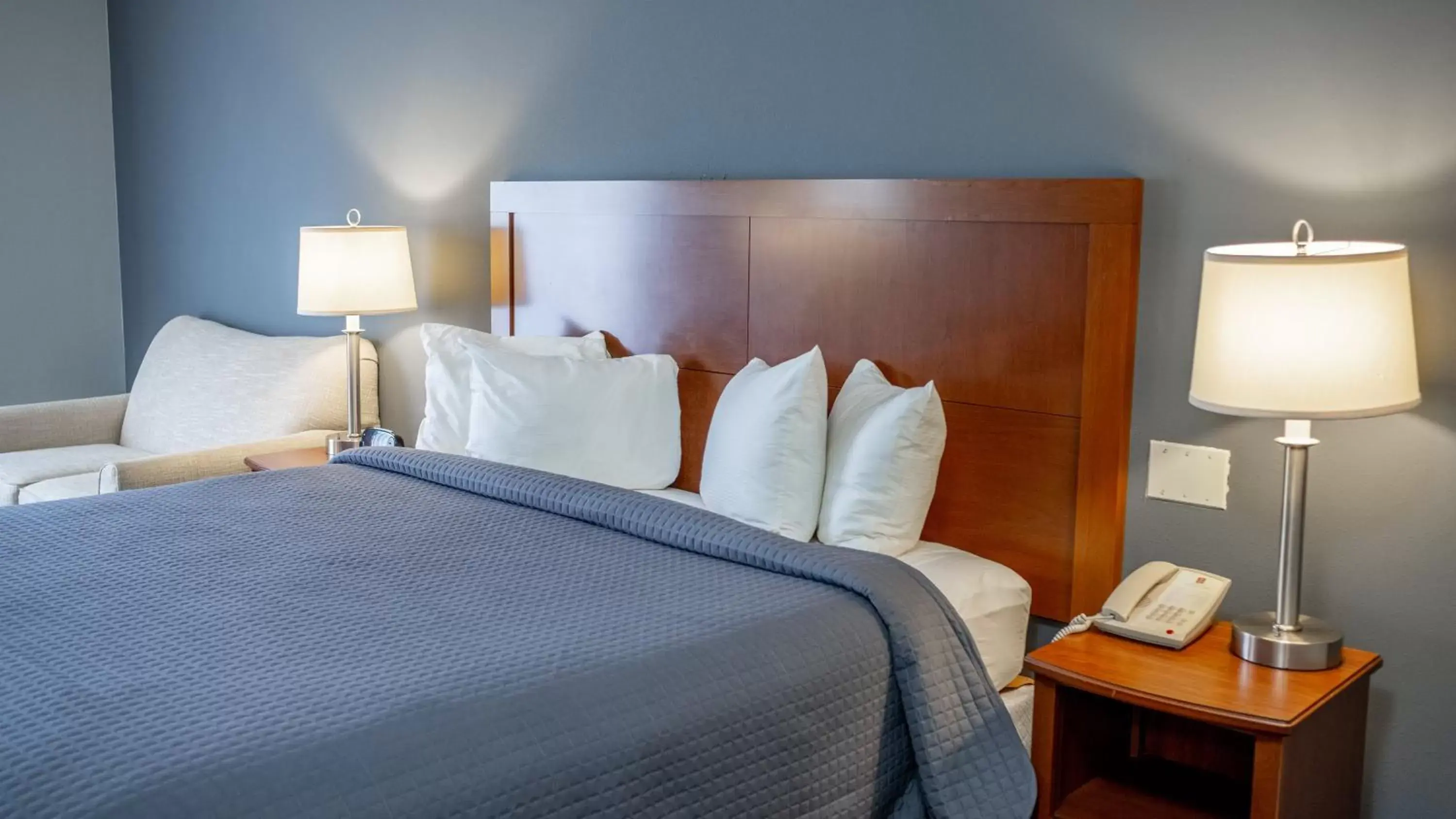 King Room with Balcony in All Seasons Resort, Trademark Collection by Wyndham King Room with Balcony in All Seasons Resort, Trademark Collection by Wyndham