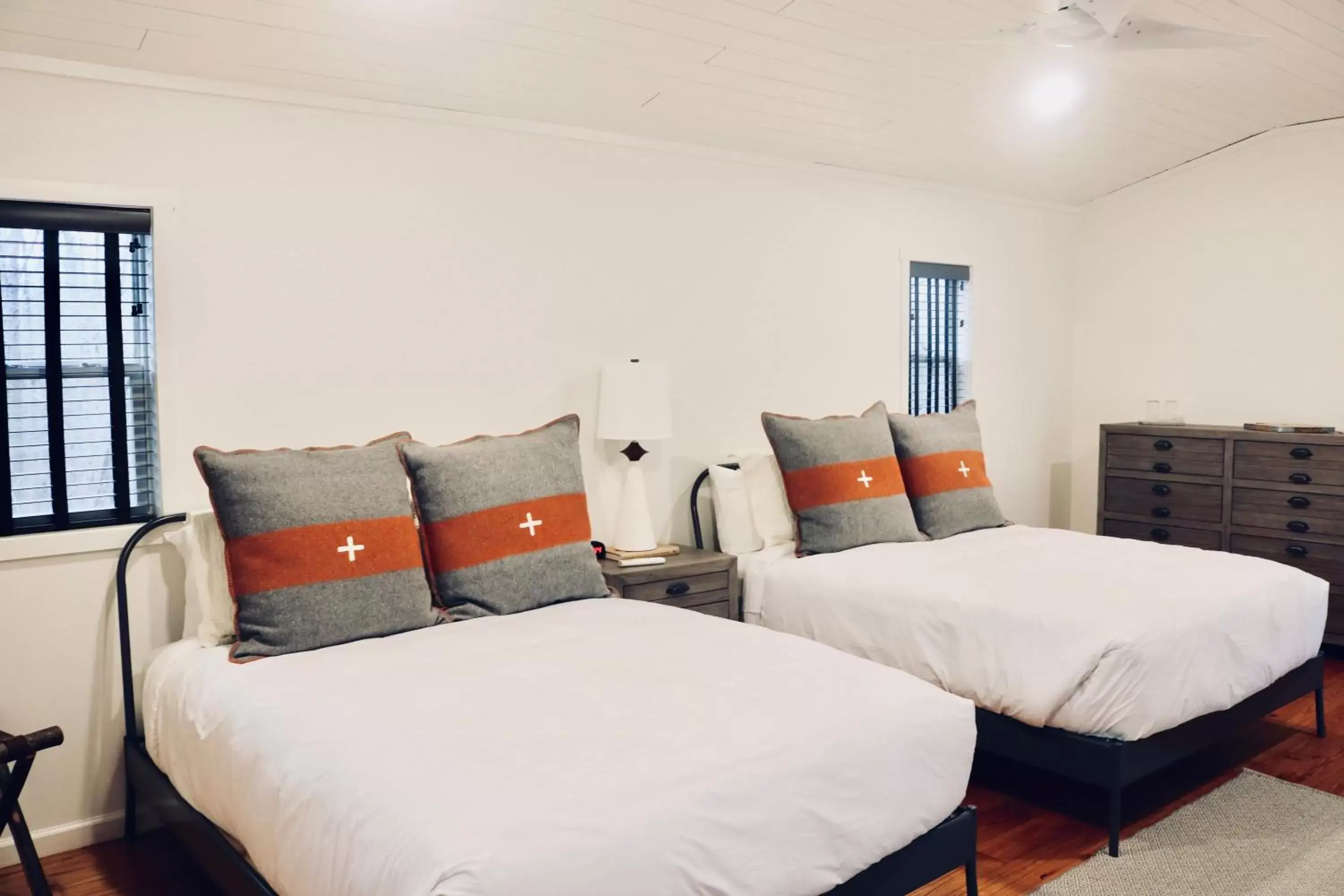 Deluxe Queen Room with Two Queen Beds in Dahlonega Resort and Vineyard Deluxe Queen Room with Two Queen Beds in Dahlonega Resort and Vineyard