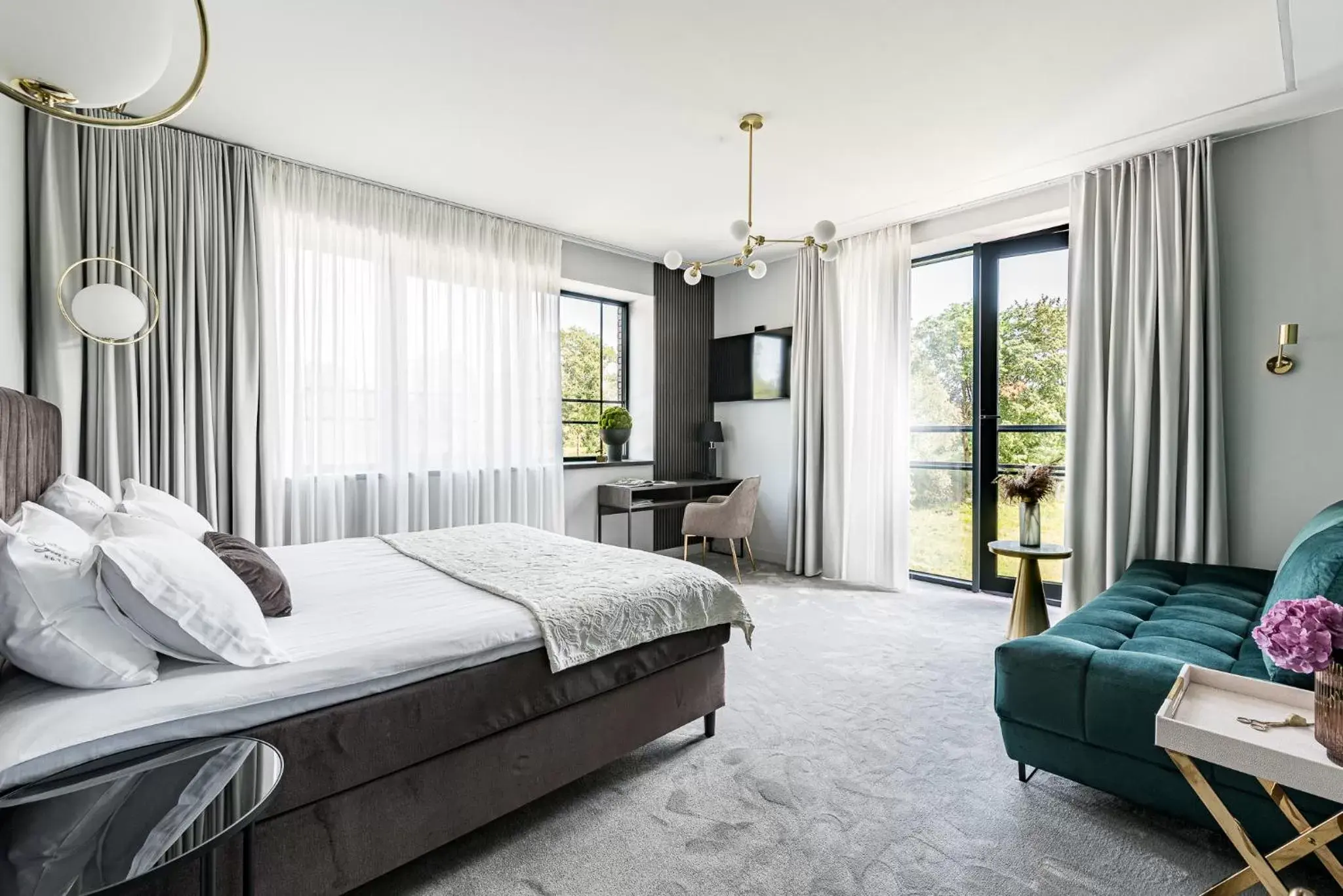 Suite in Oginski Hotel Suite in Oginski Hotel