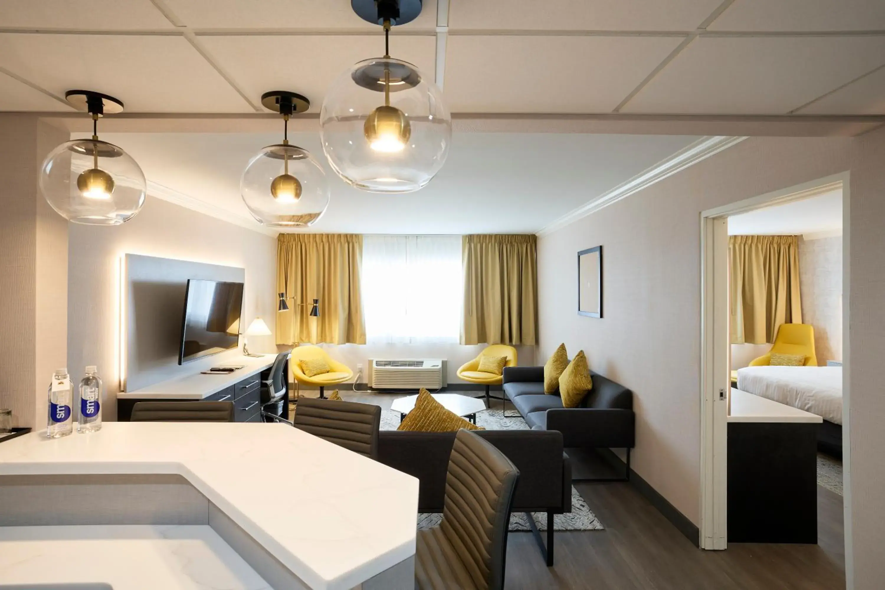 Gateway Hotel and Conference Center Gateway Hotel and Conference Center