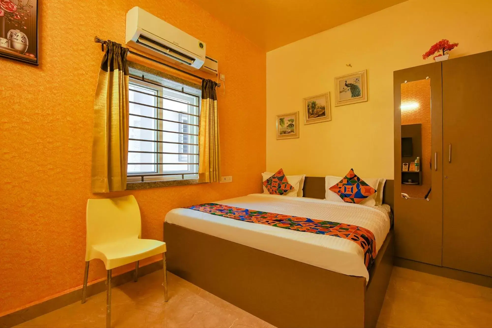 Deluxe Room - single occupancy in FabHotel Vijaylakshmi Stay Inn - Nr Chennai International Airport Deluxe Room - single occupancy in FabHotel Vijaylakshmi Stay Inn - Nr Chennai International Airport