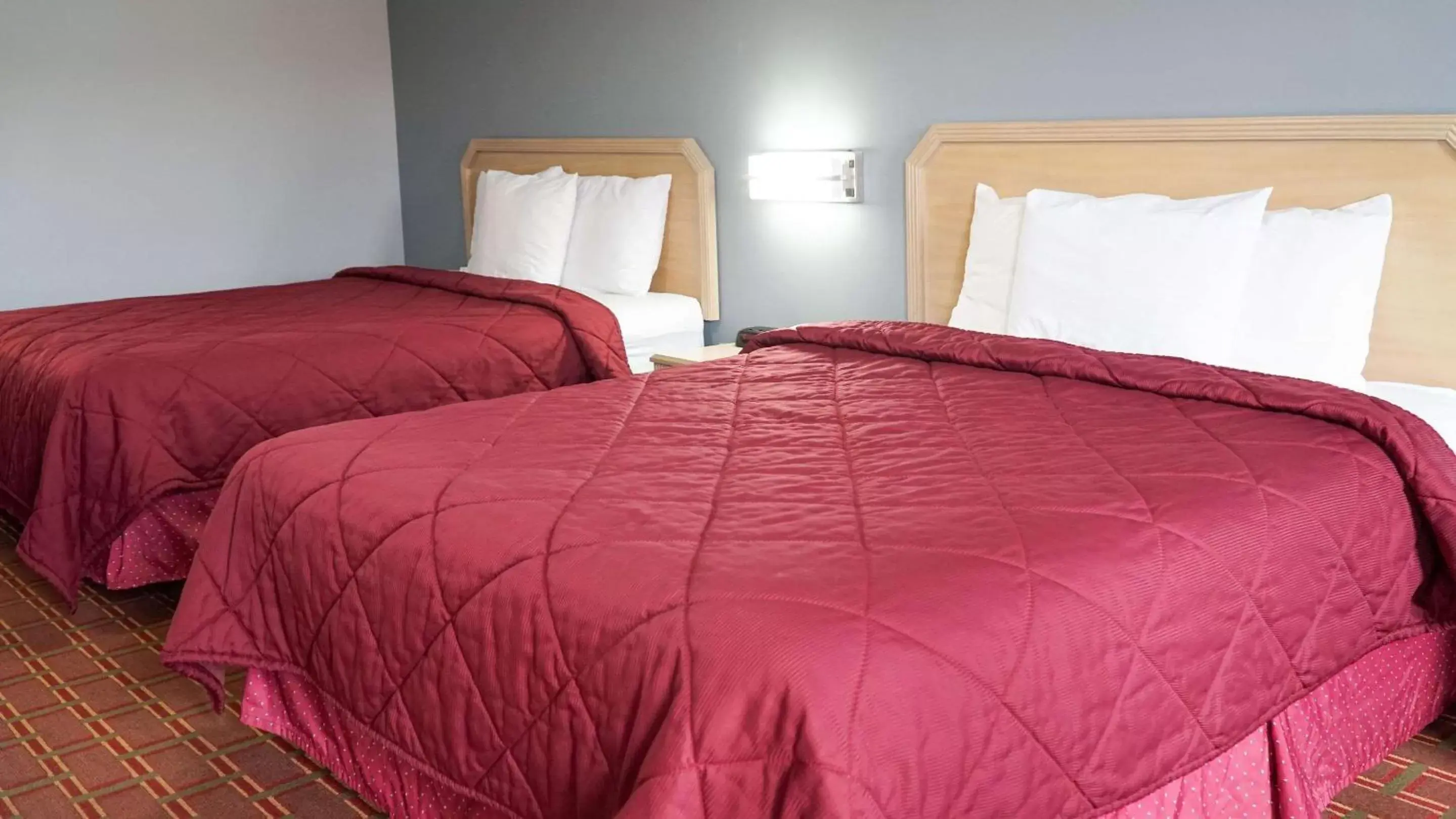 Queen Room with Two Queen Beds - Non-Smoking in Rodeway Inn Queen Room with Two Queen Beds - Non-Smoking in Rodeway Inn