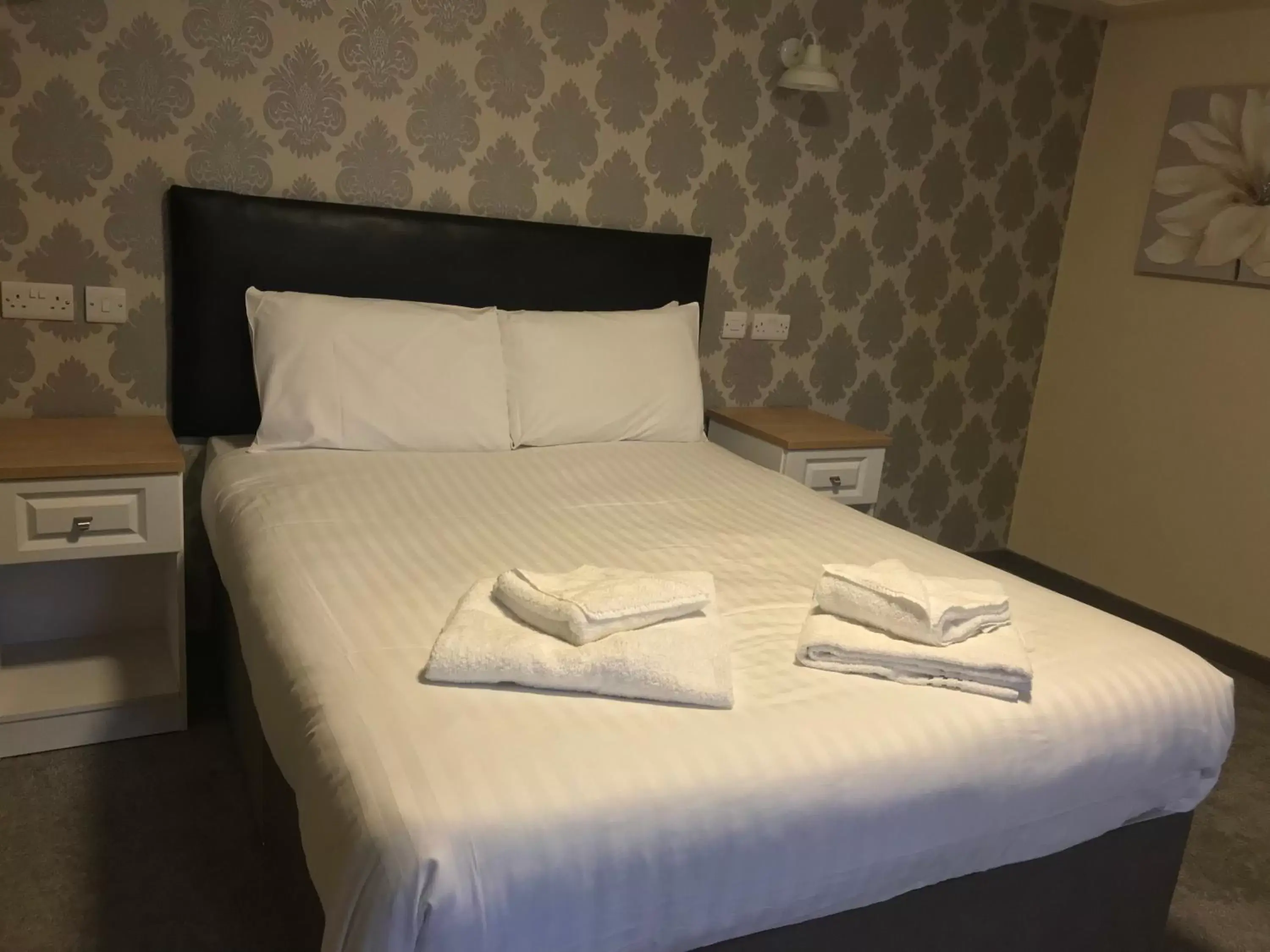 Double Room - Disability Access in Alcester Inn Double Room - Disability Access in Alcester Inn