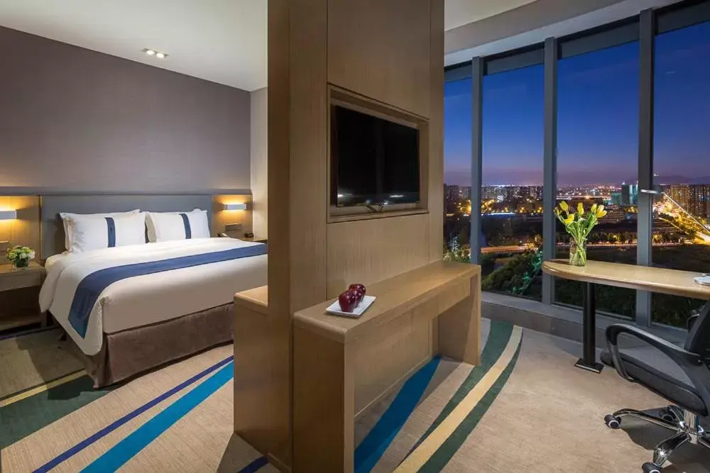 King Suite in Holiday Inn Express Hangzhou East Station by IHG King Suite in Holiday Inn Express Hangzhou East Station by IHG