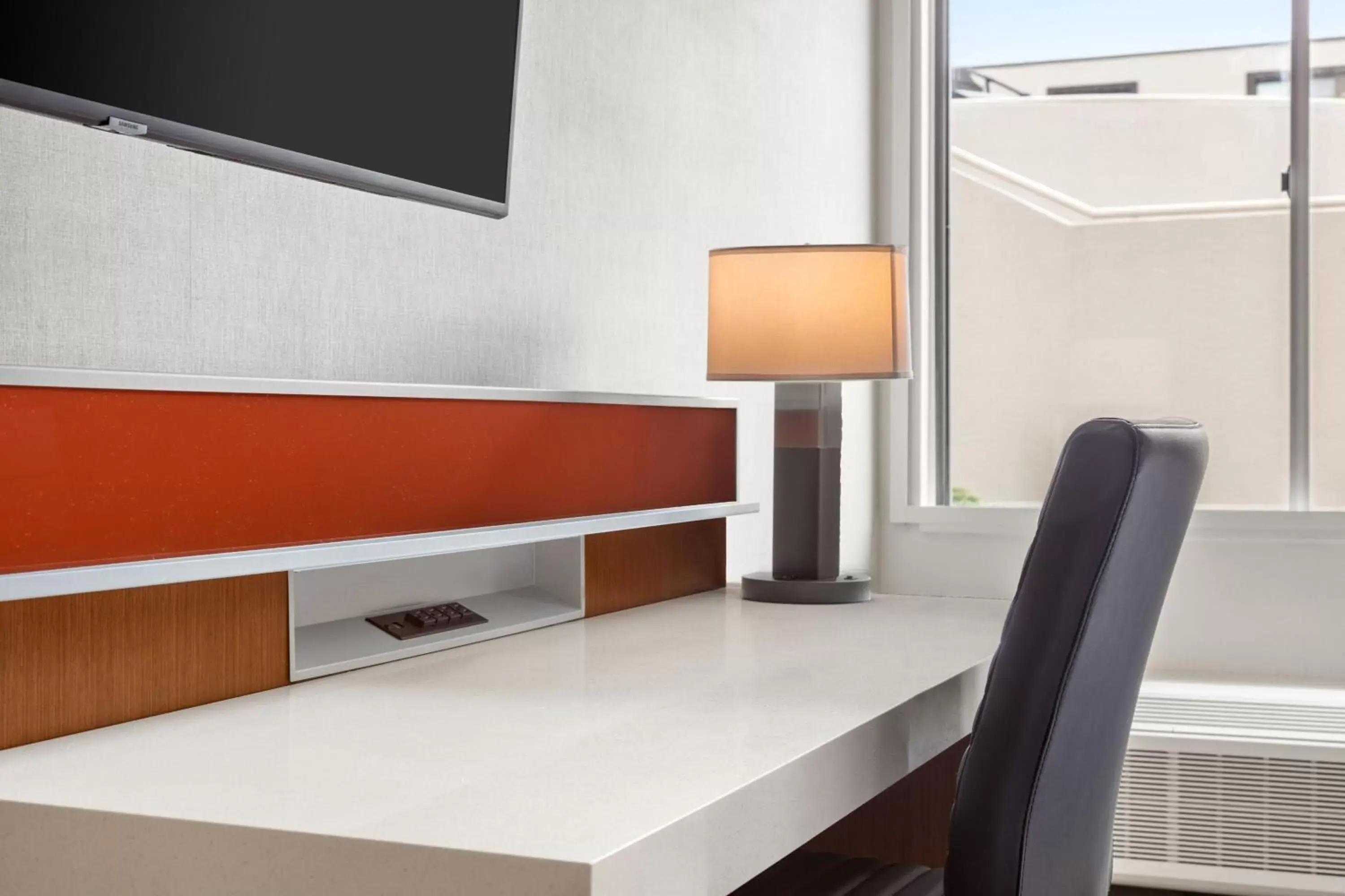 Standard Queen Room with Two Queen Beds - Hearing Accessible in Delta Hotels by Marriott Allentown Lehigh Valley Standard Queen Room with Two Queen Beds - Hearing Accessible in Delta Hotels by Marriott Allentown Lehigh Valley